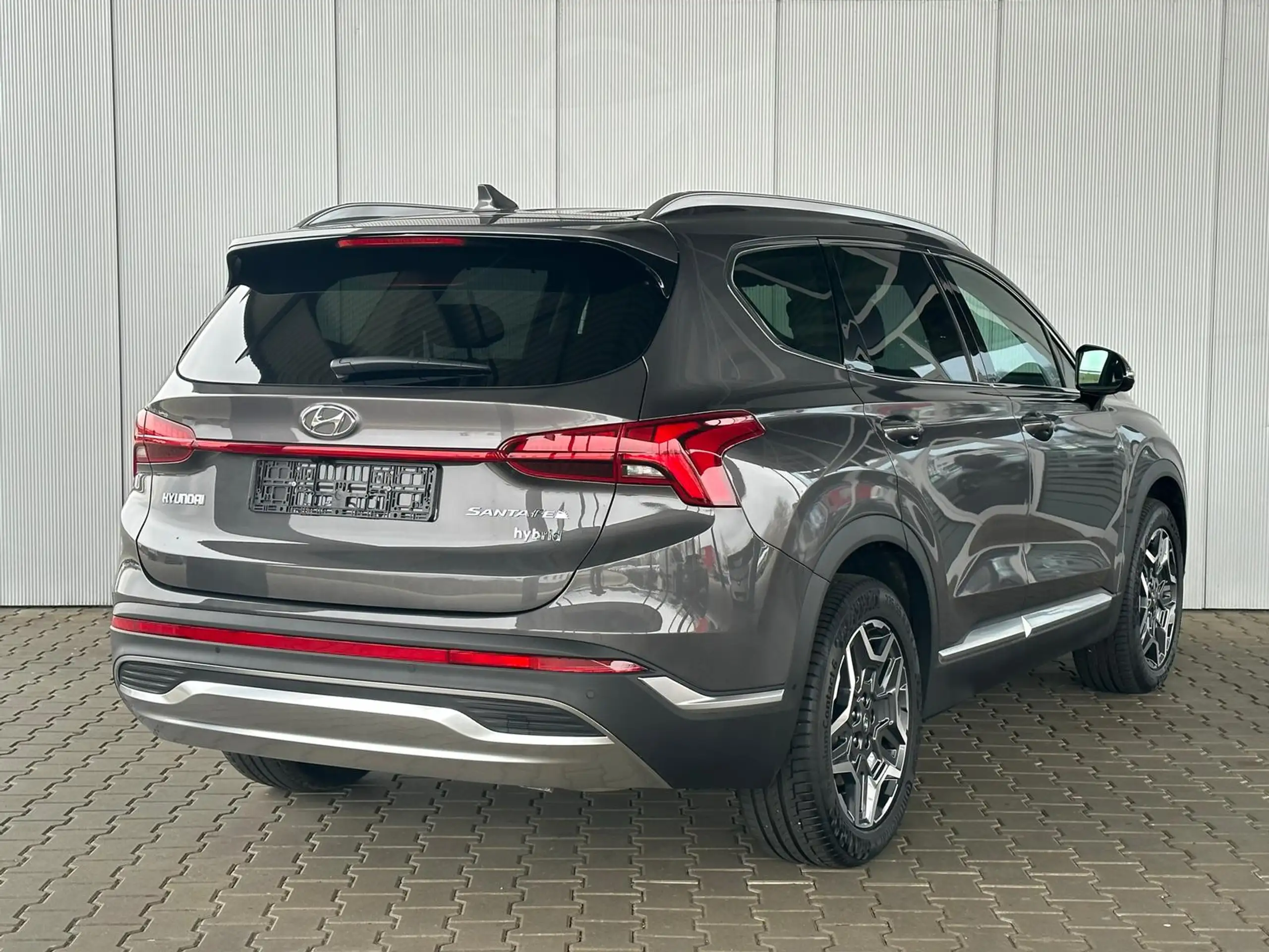 Hyundai - SANTA FE