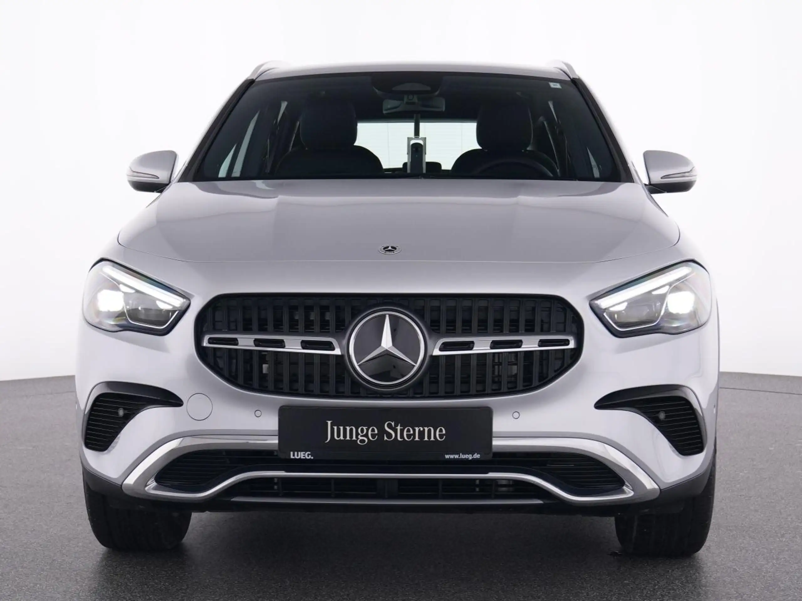 Mercedes-Benz - GLA 200