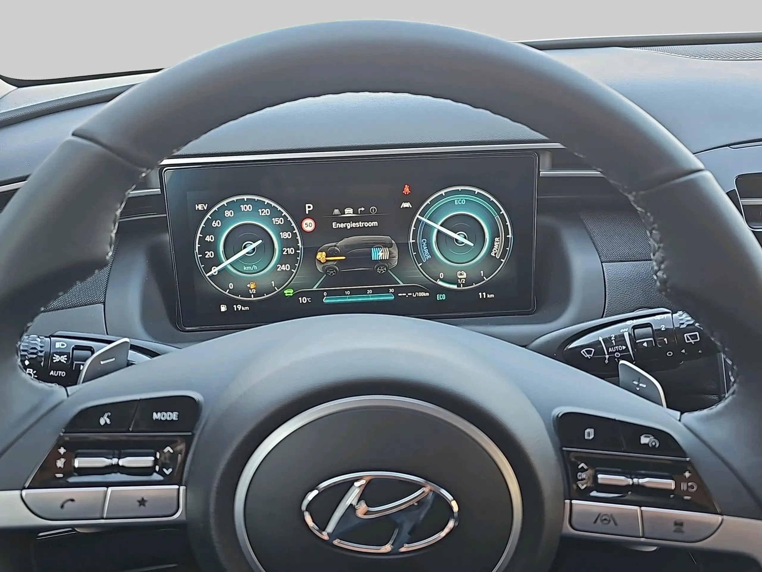 Hyundai - TUCSON