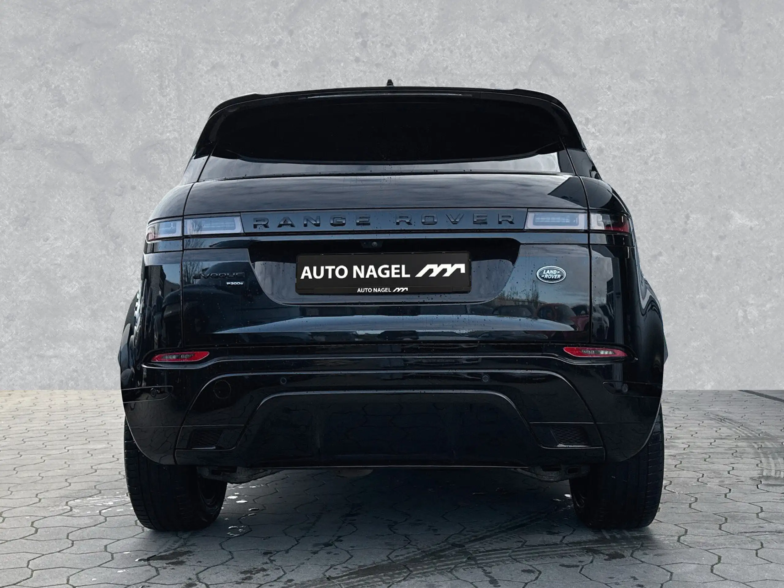 Land Rover - Range Rover Evoque