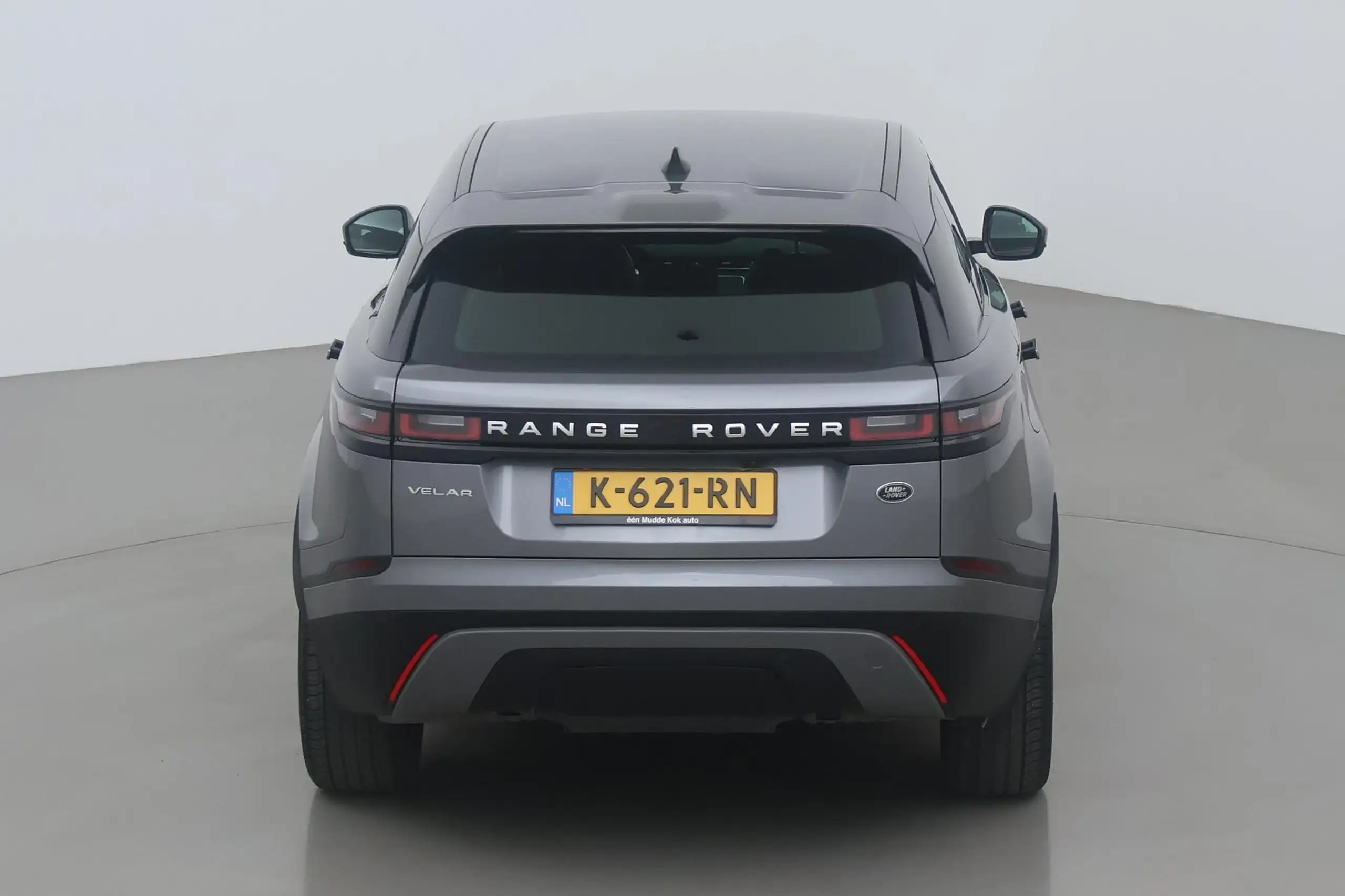 Land Rover - Range Rover Velar