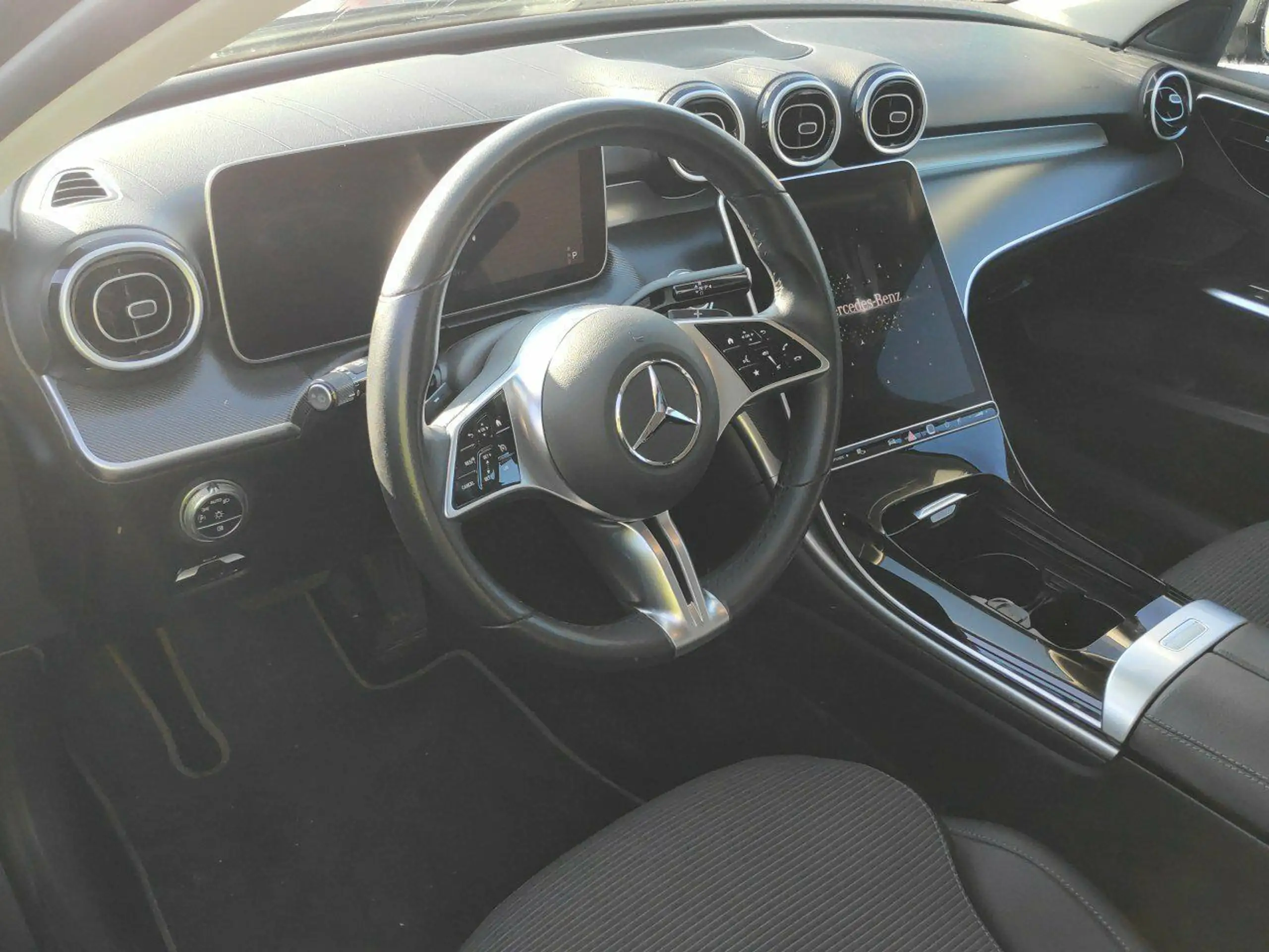 Mercedes-Benz - C 220