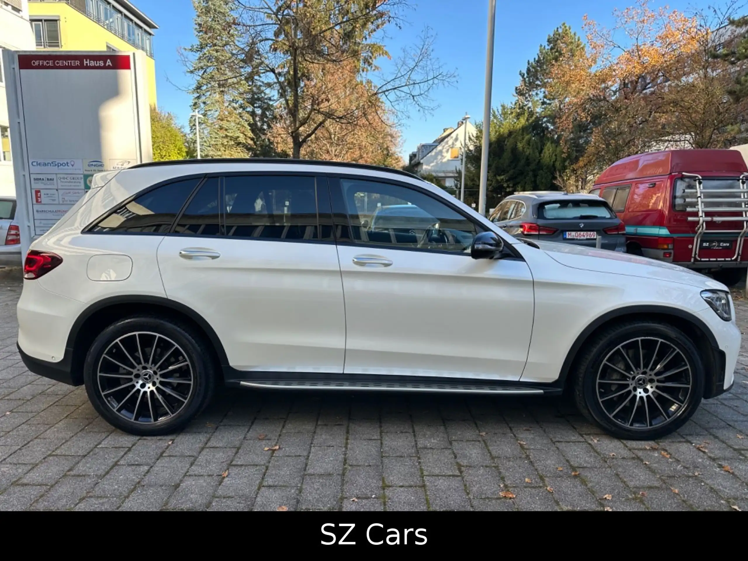 Mercedes-Benz - GLC 300