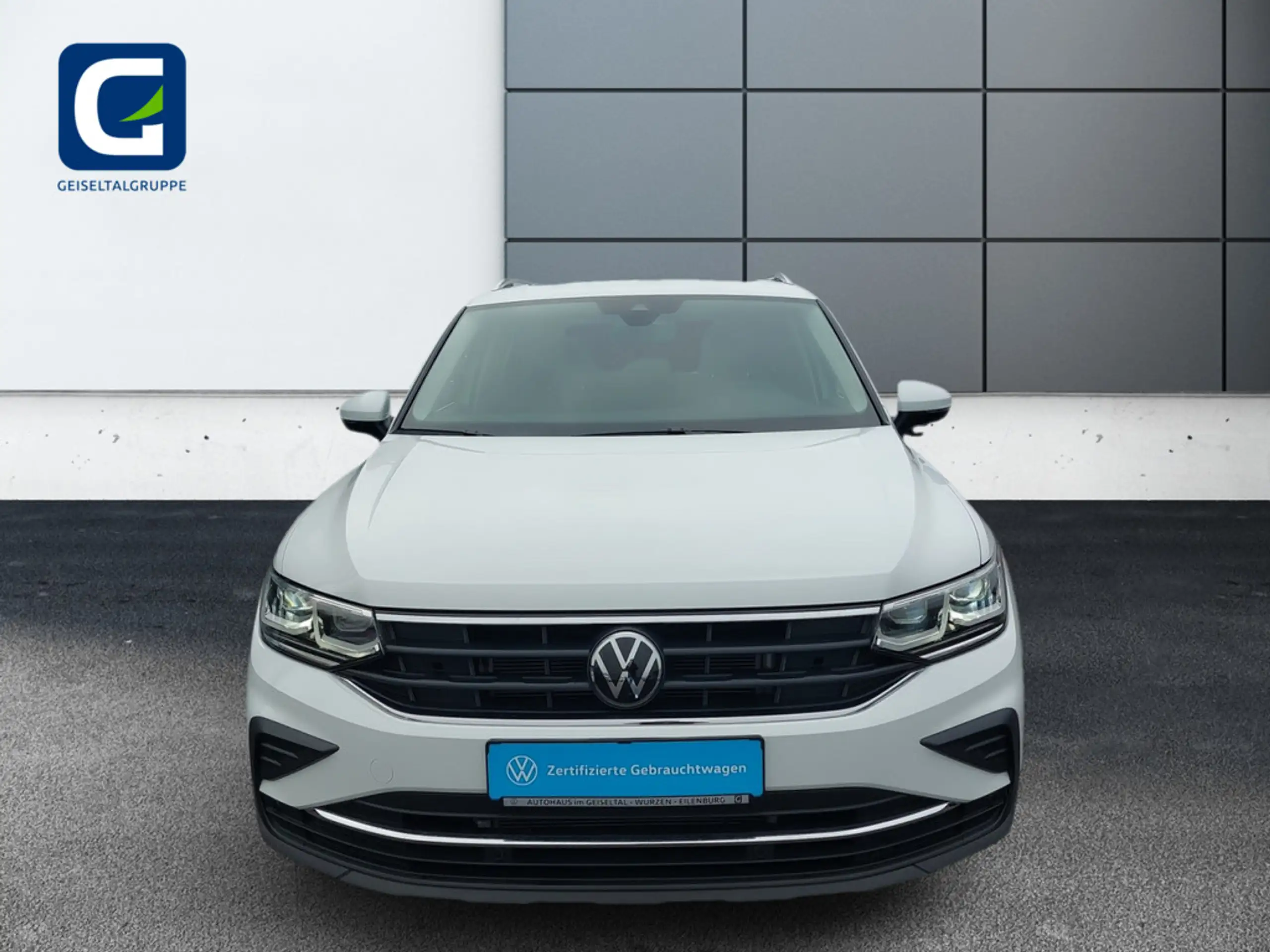 Volkswagen - Tiguan