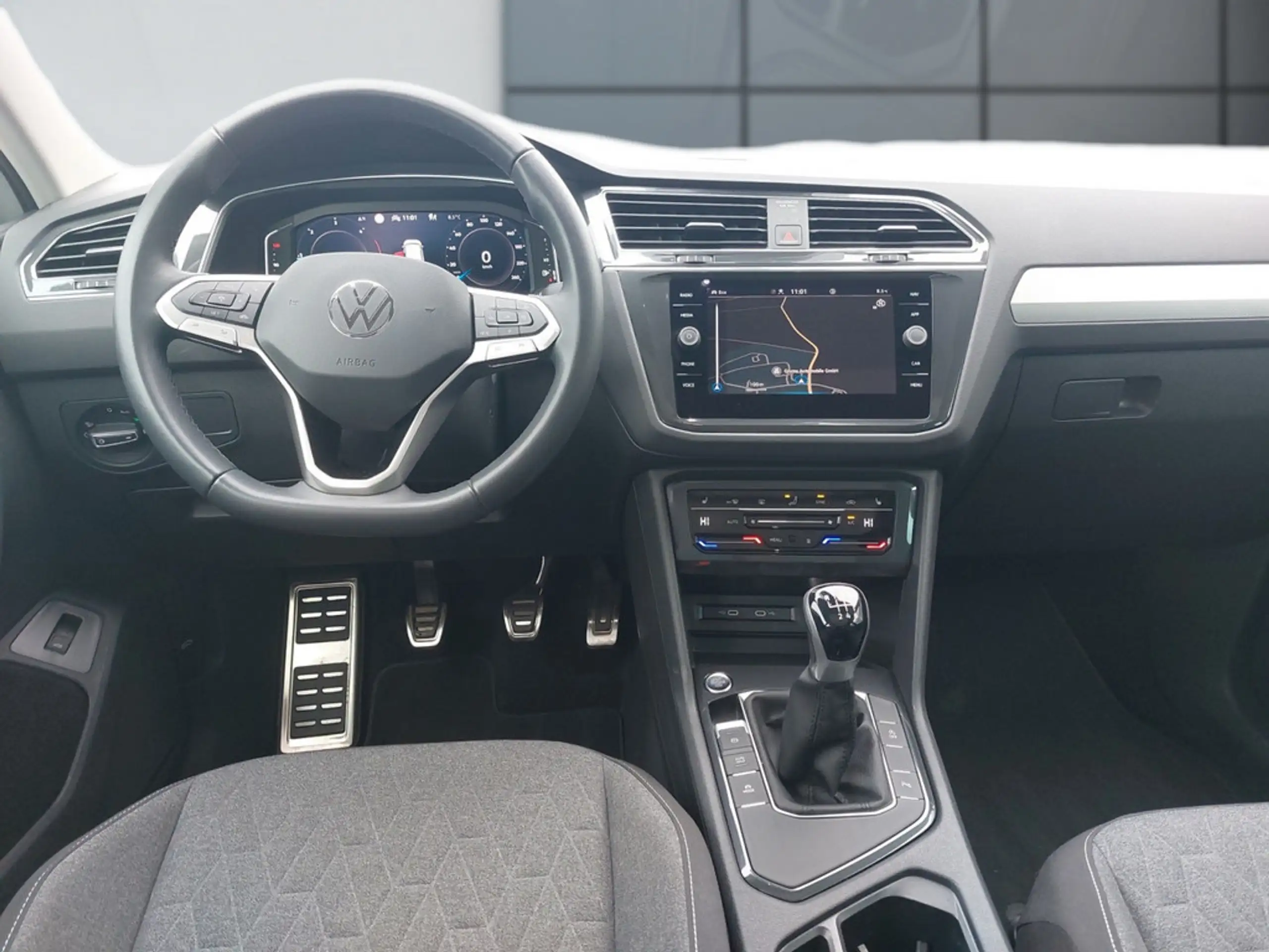 Volkswagen - Tiguan