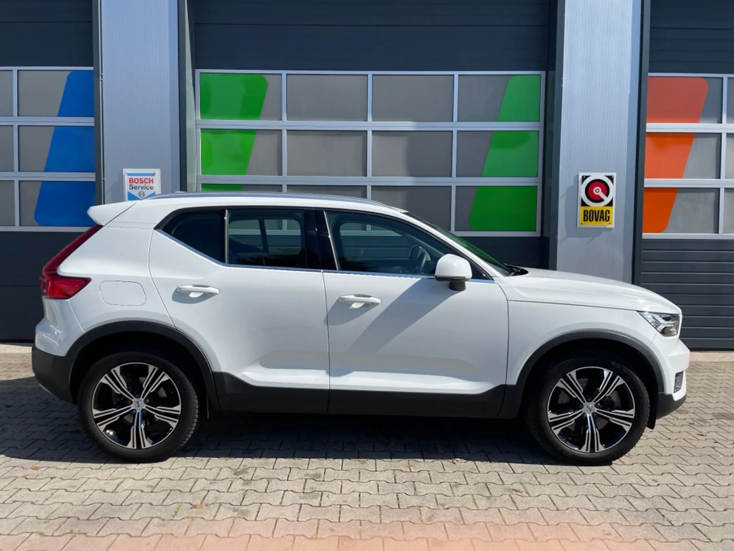 Volvo - XC40