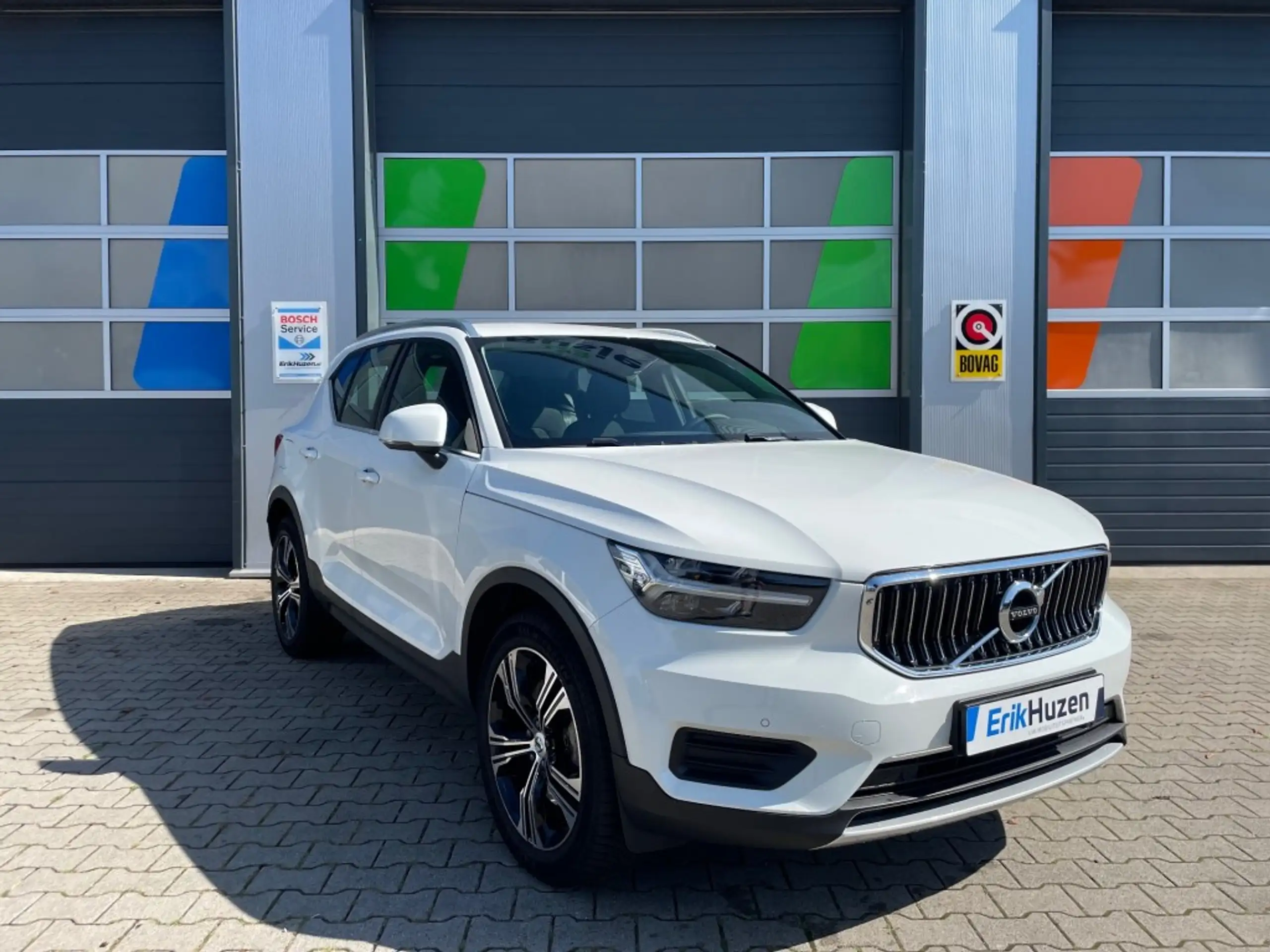 Volvo - XC40