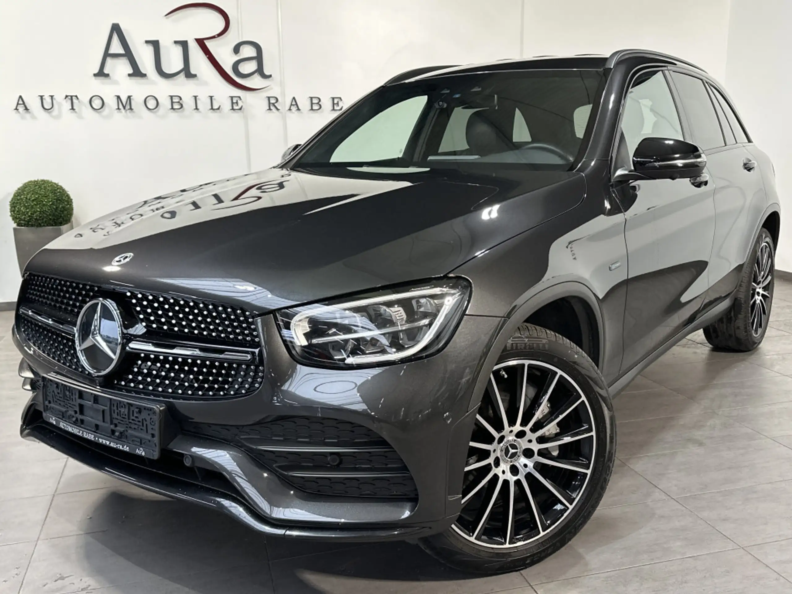 Mercedes-Benz - GLC 300