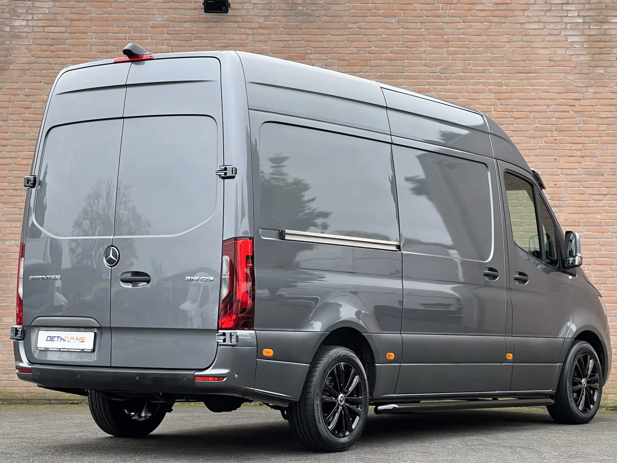 Mercedes-Benz - Sprinter