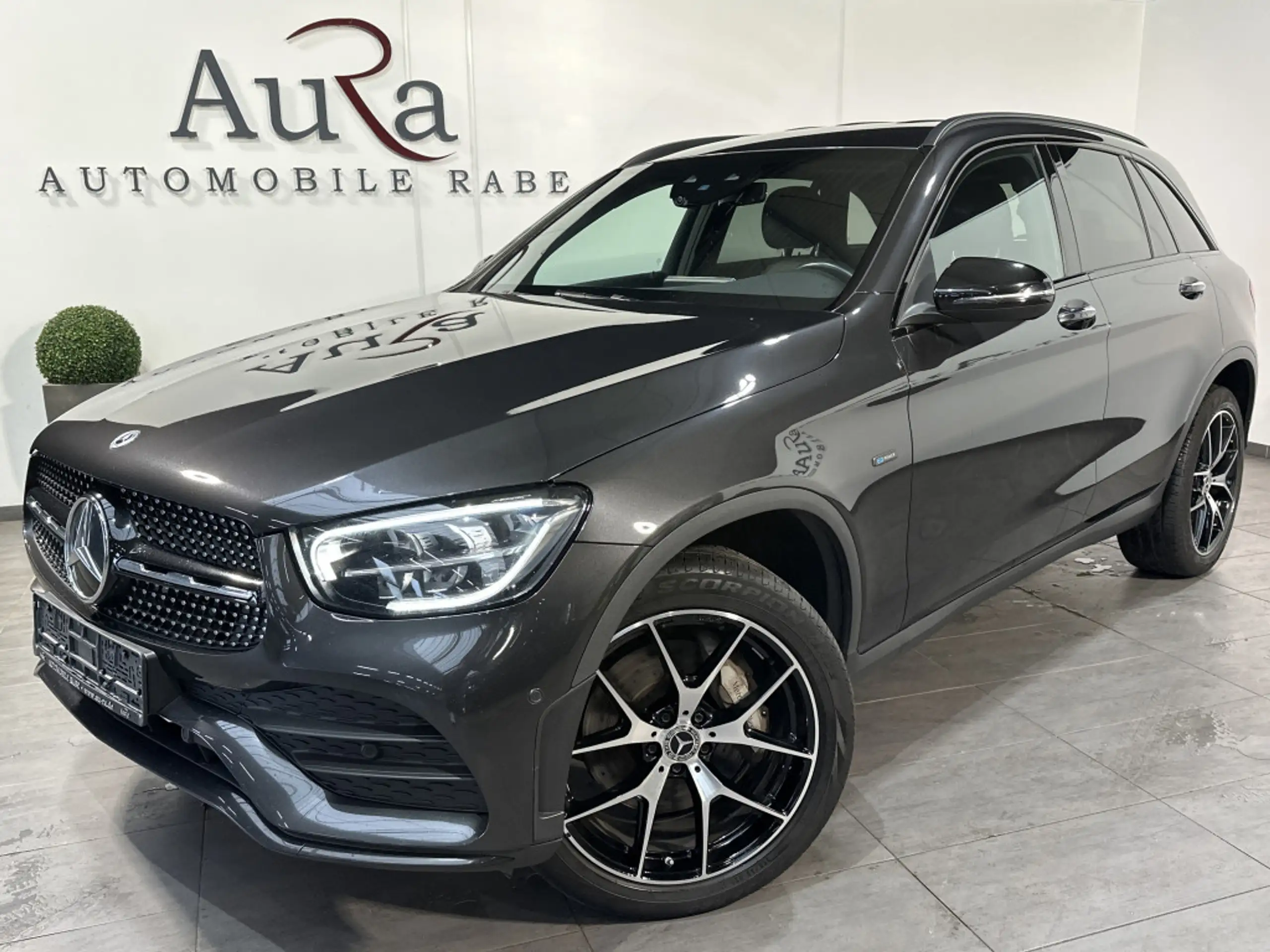 Mercedes-Benz GLC 300 2021