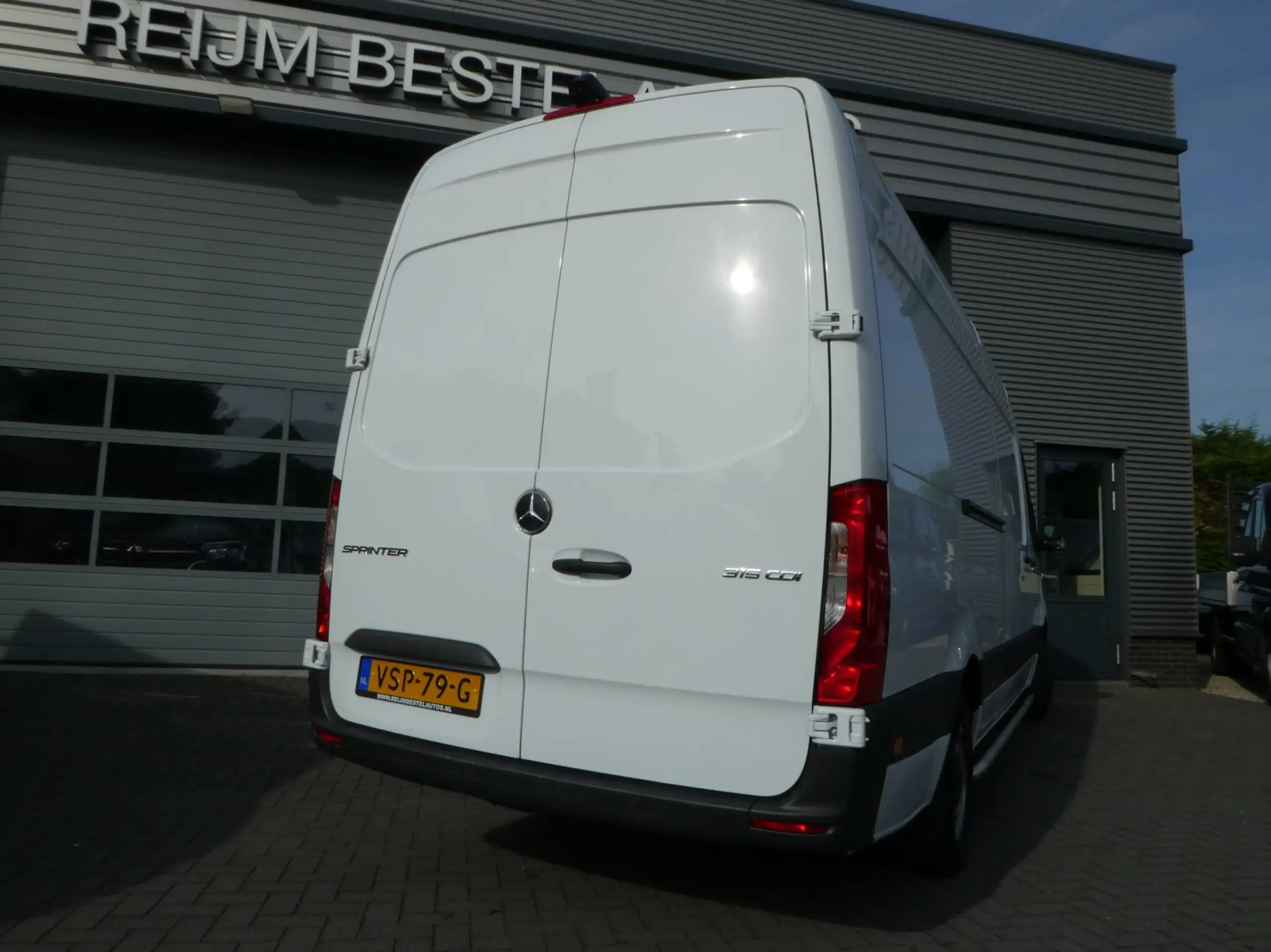 Mercedes-Benz - Sprinter