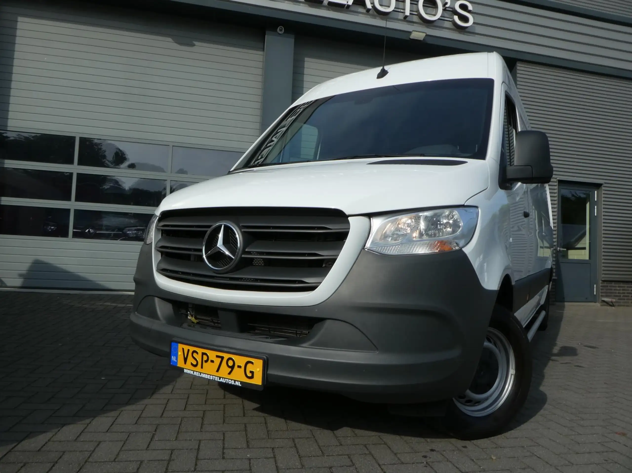 Mercedes-Benz - Sprinter