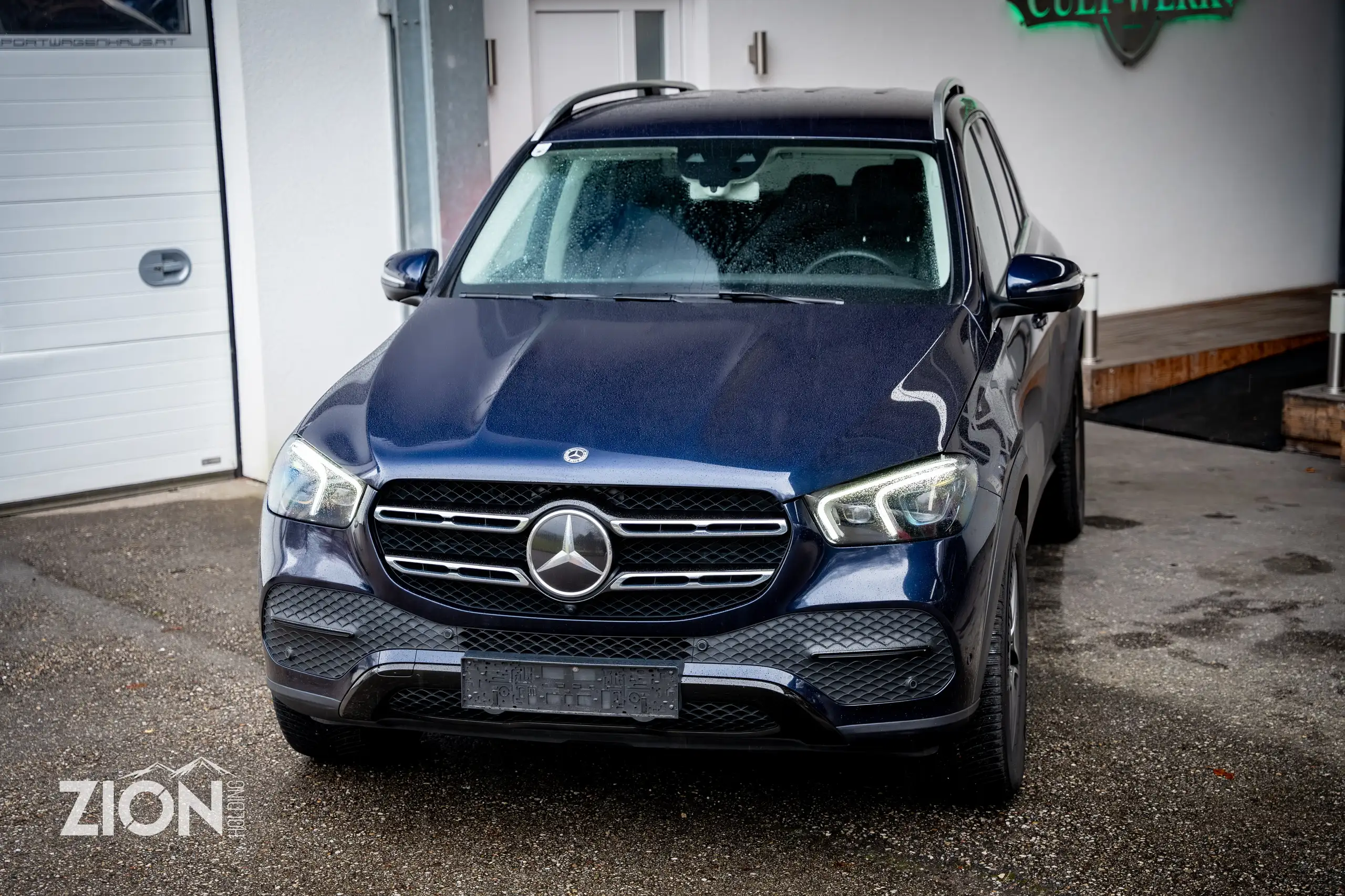 Mercedes-Benz - GLE 300