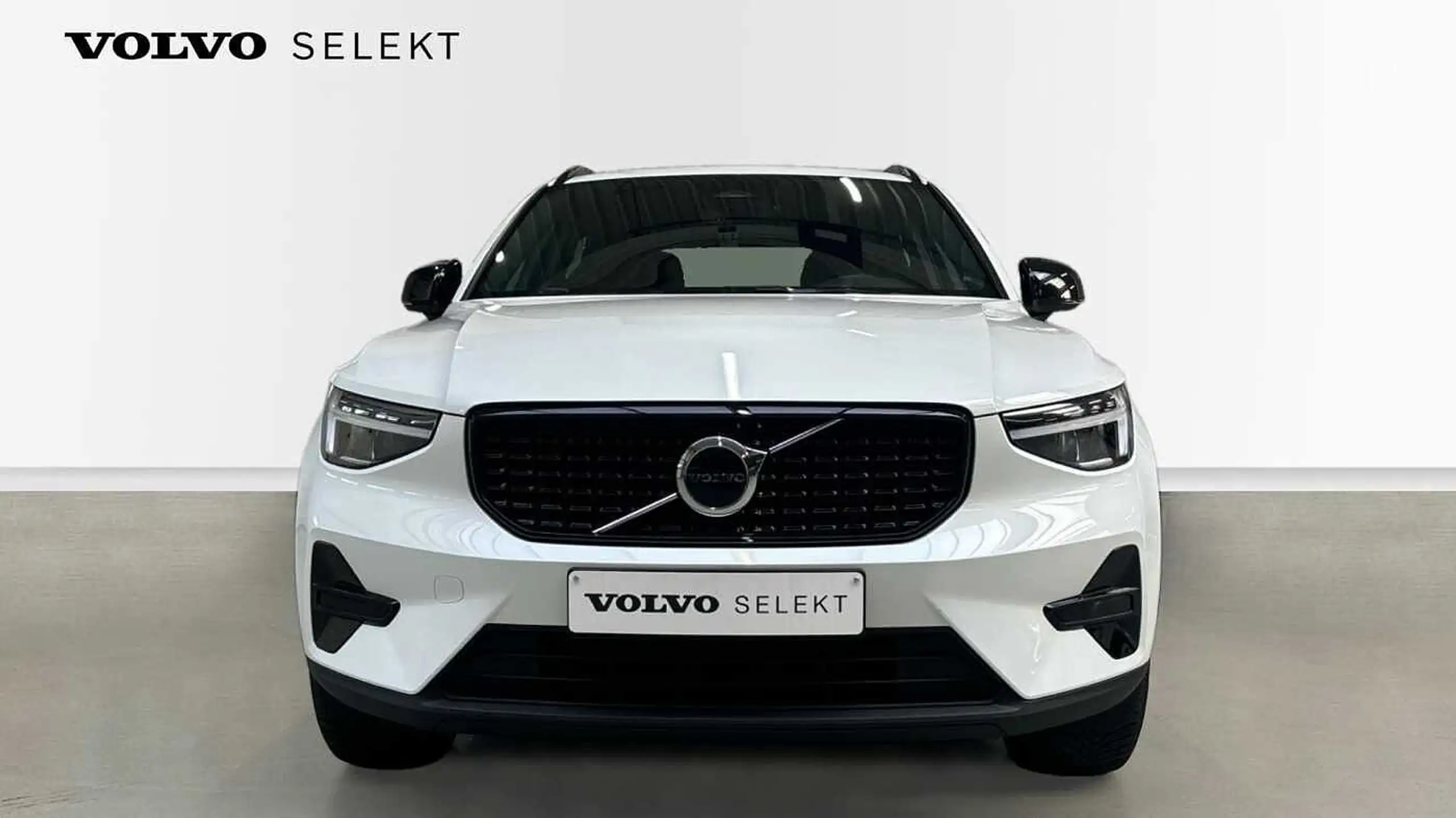 Volvo - XC40