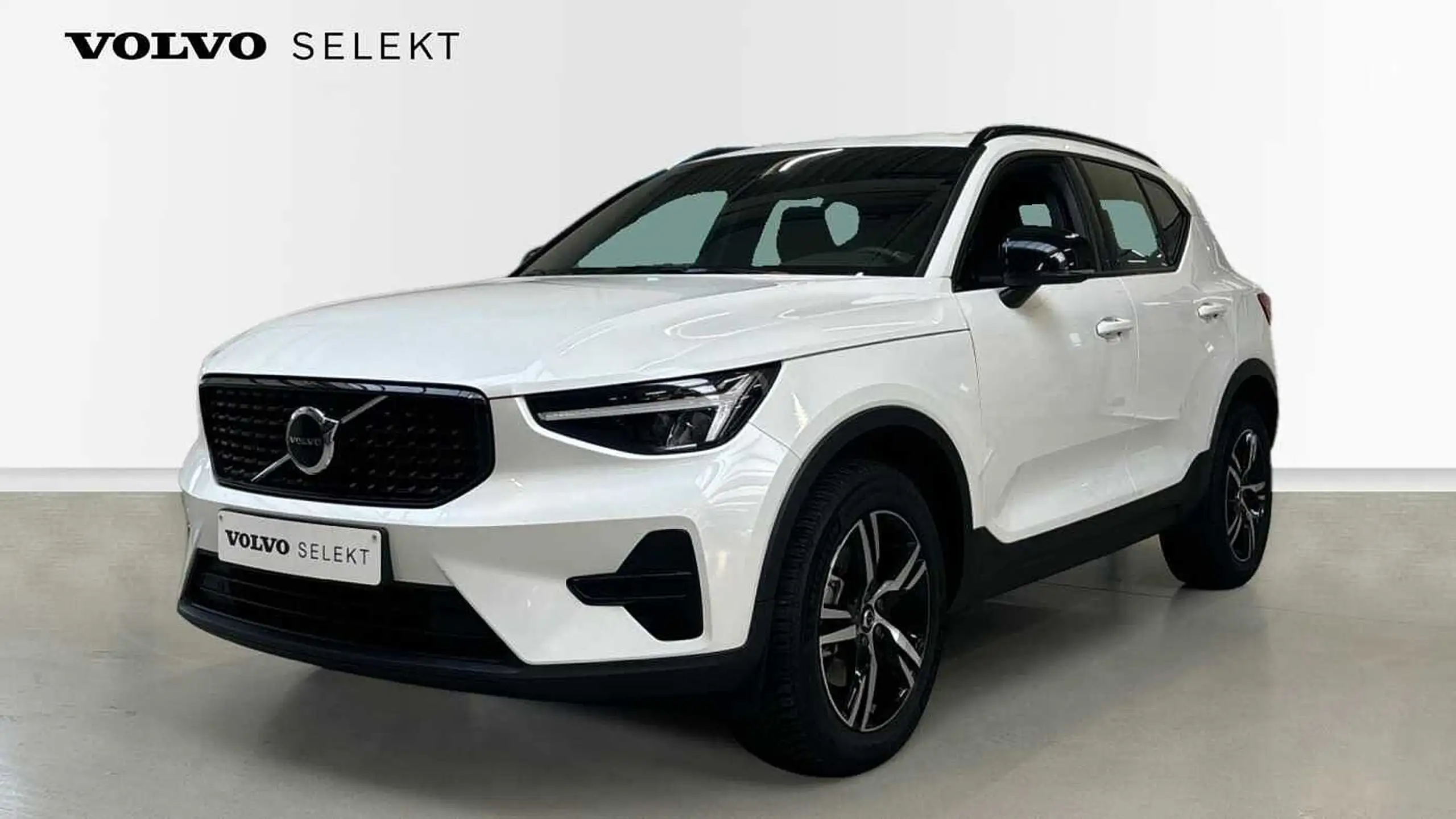 Volvo - XC40