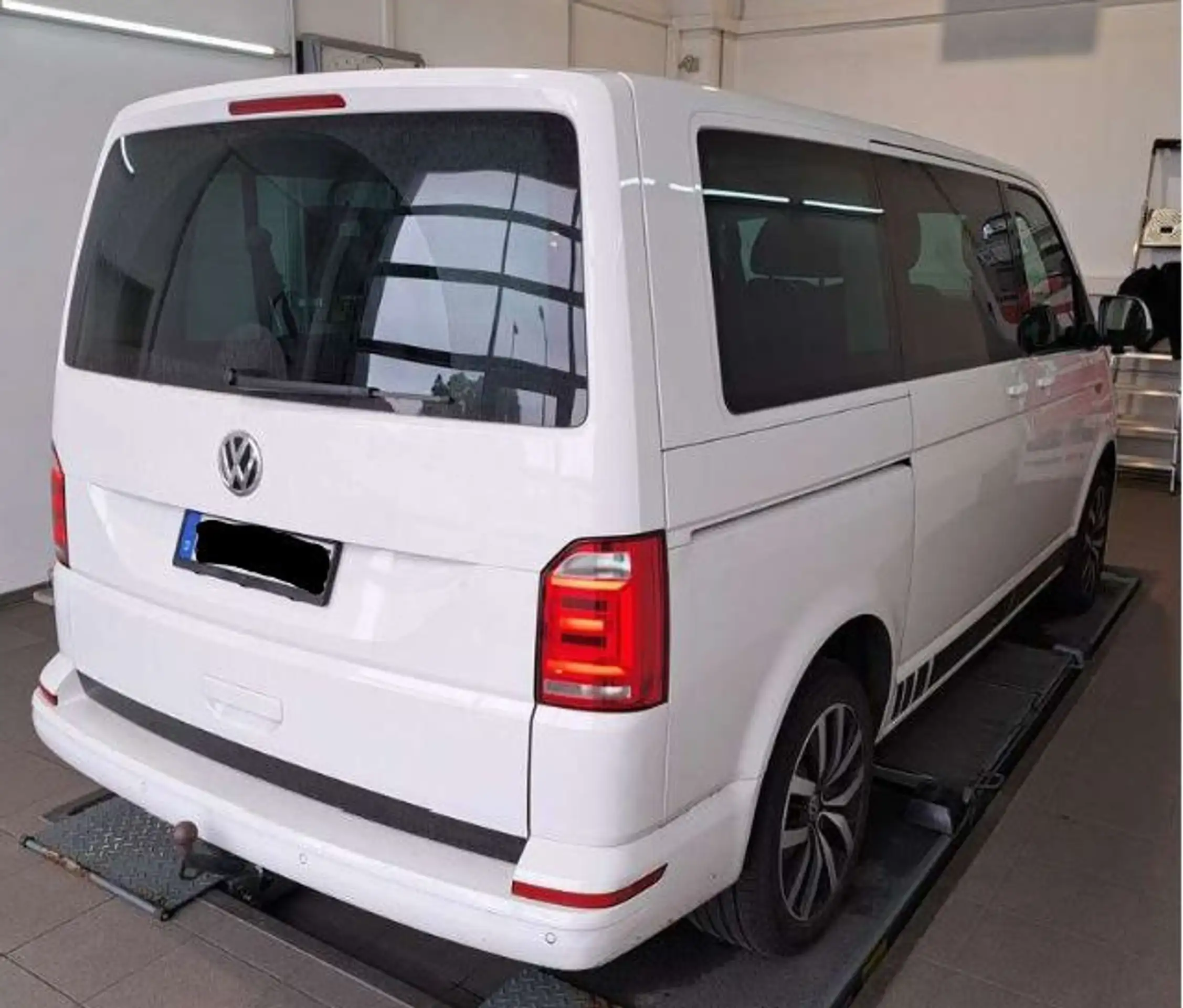 Volkswagen - T6 Caravelle