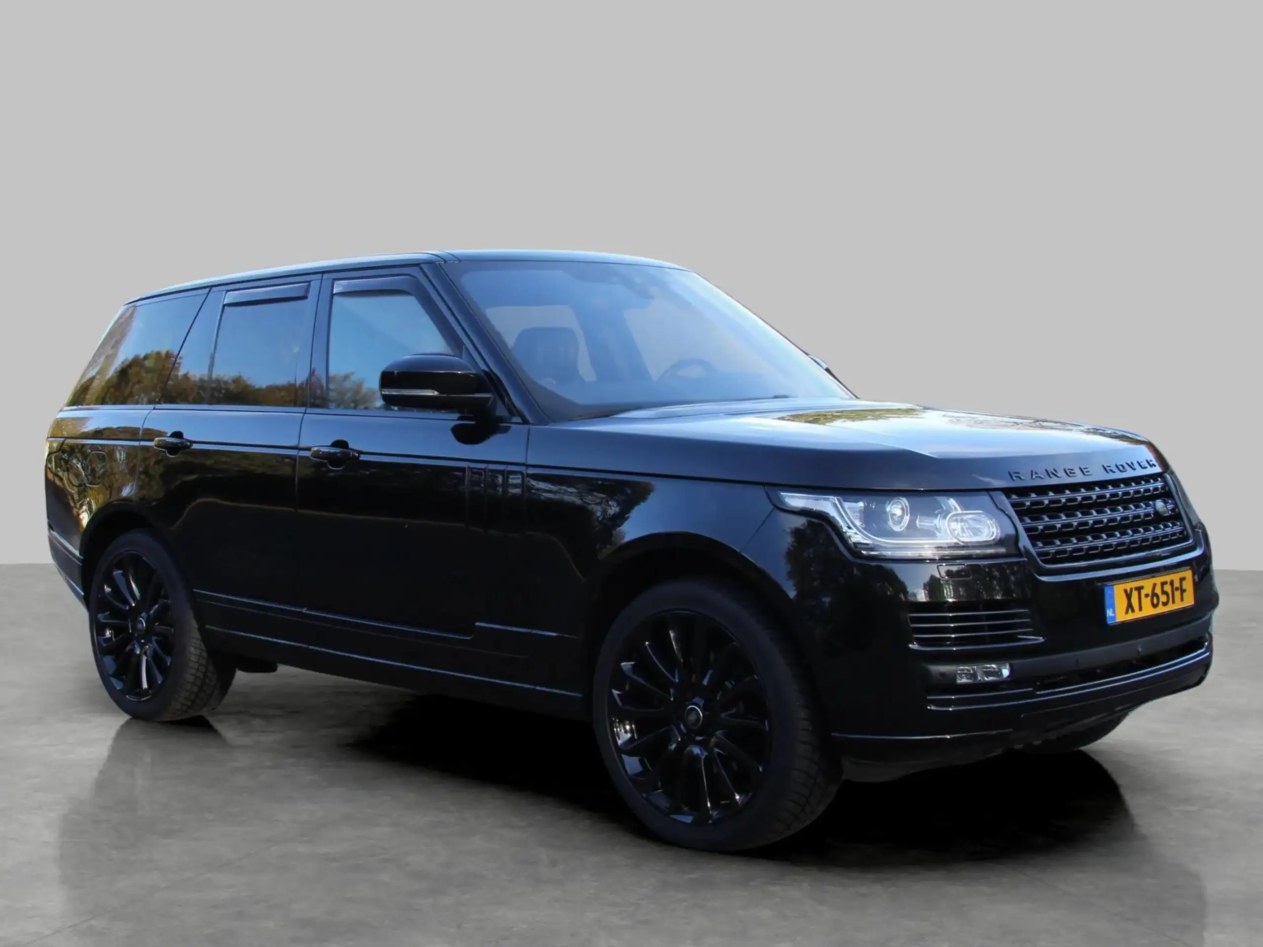 Land Rover - Range Rover