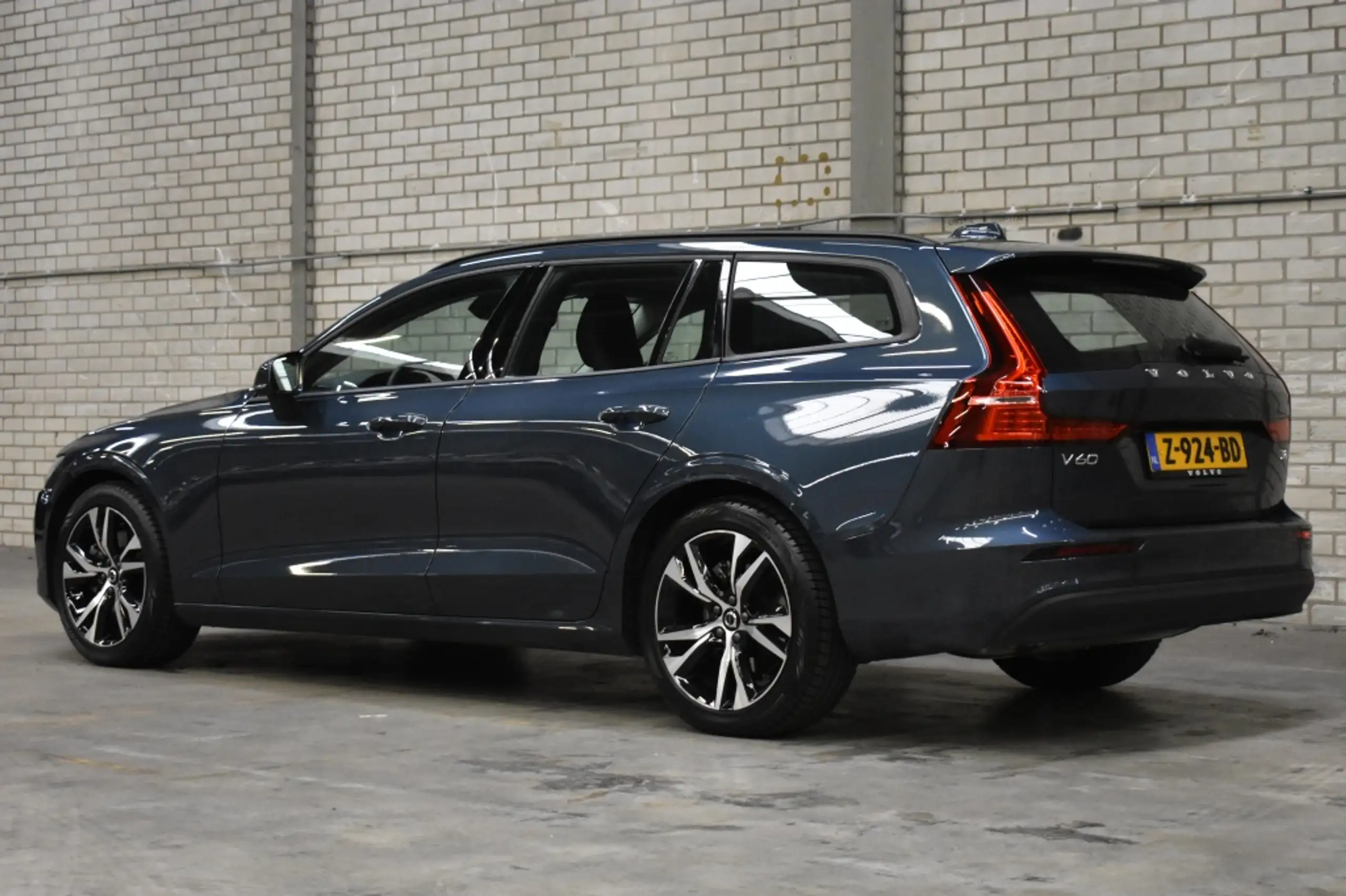 Volvo - V60