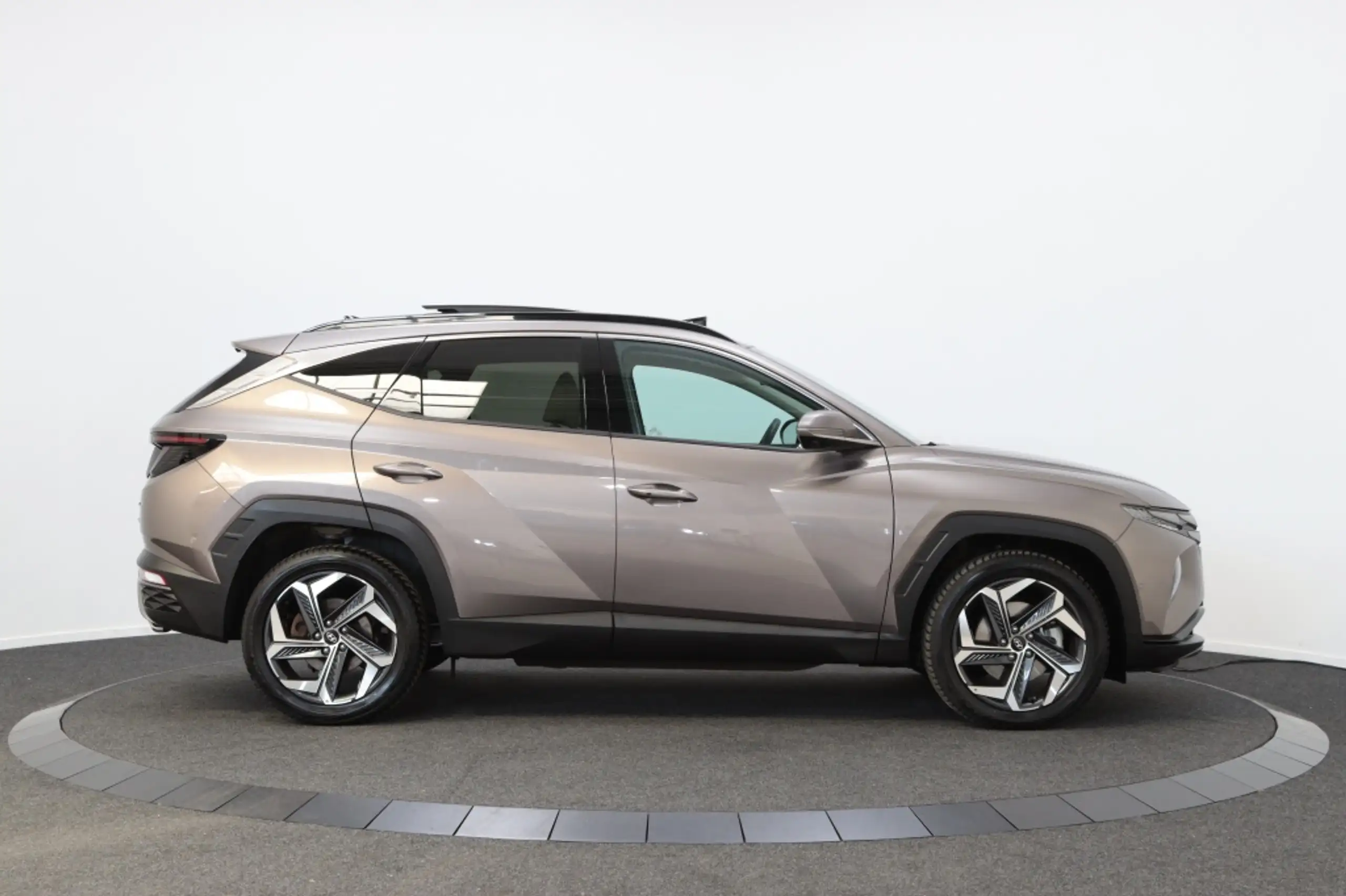 Hyundai - TUCSON