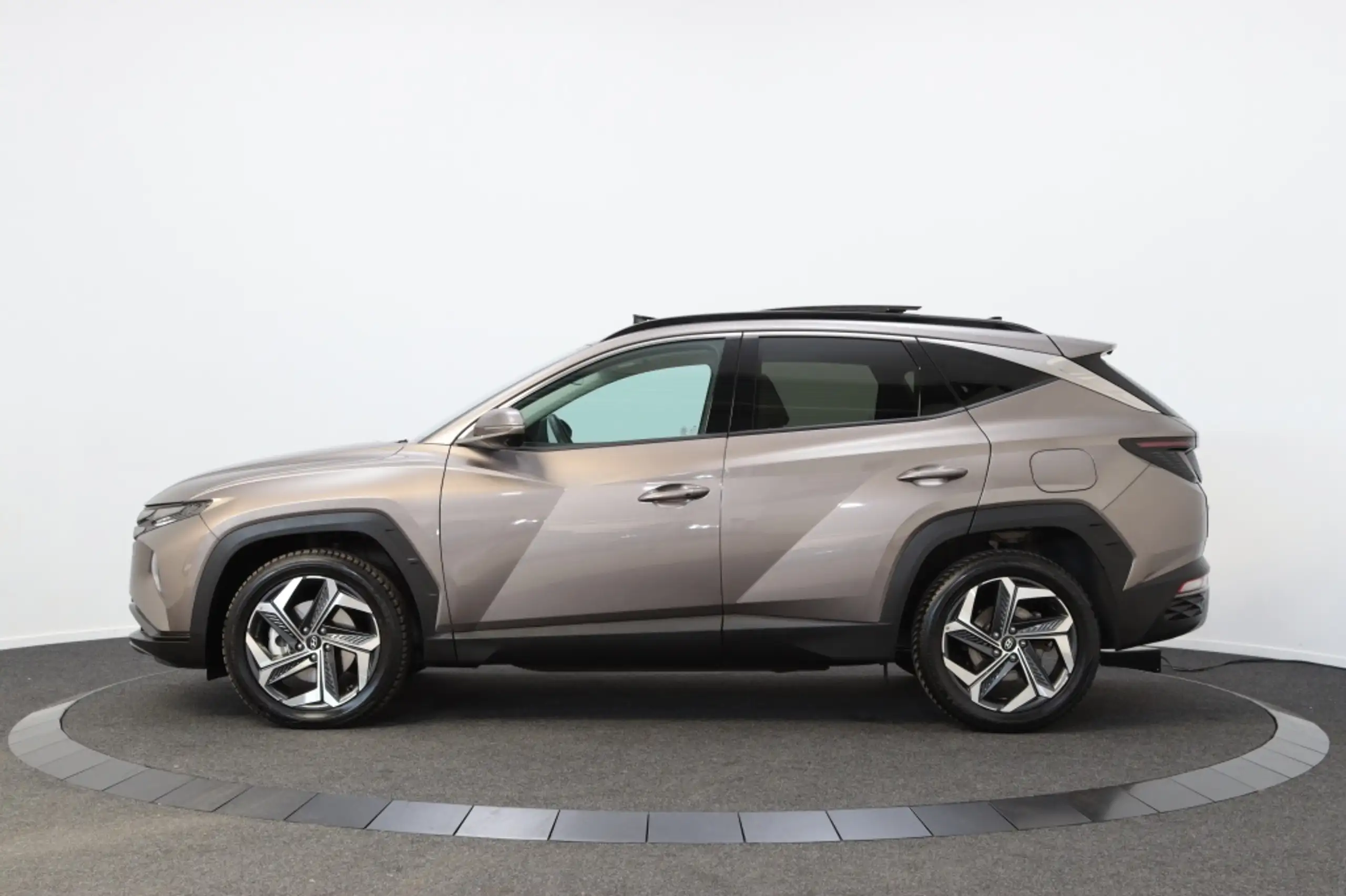 Hyundai - TUCSON