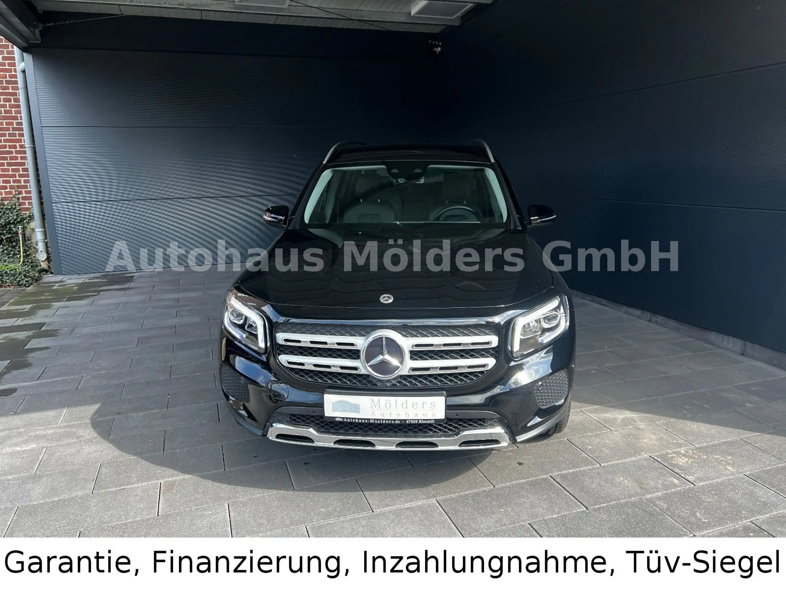 Mercedes-Benz - GLB 200