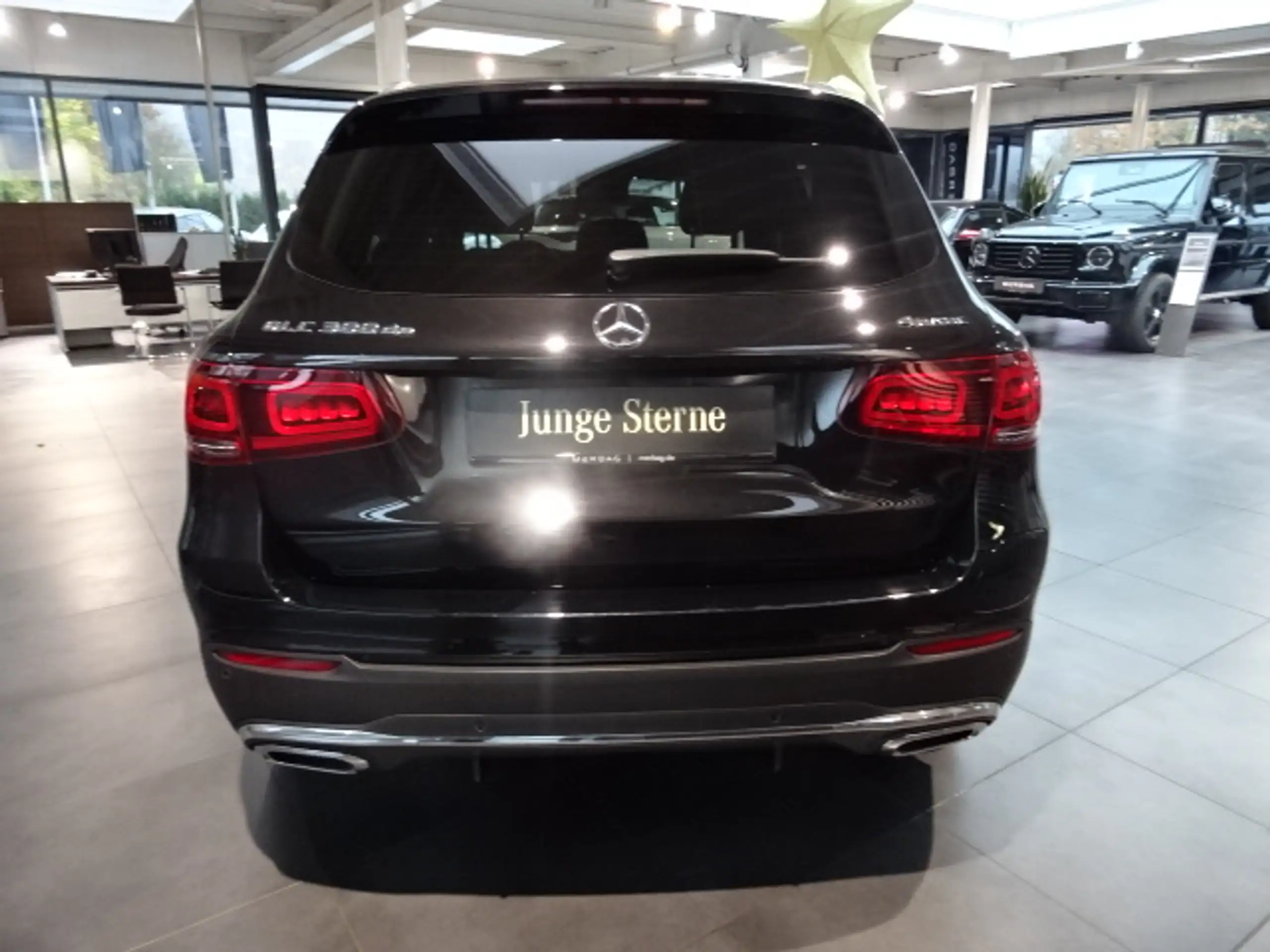 Mercedes-Benz - GLC 300