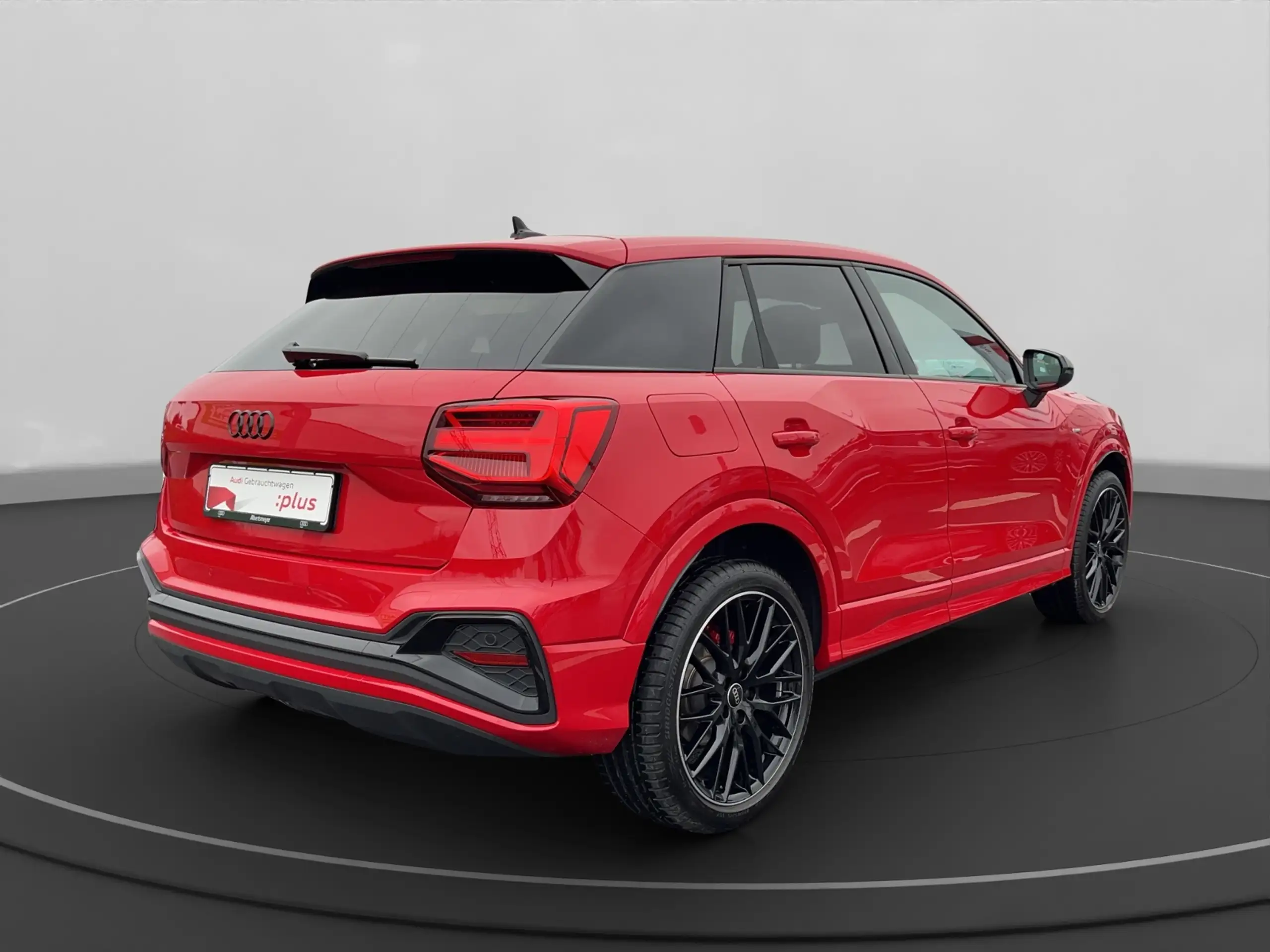 Audi - Q2