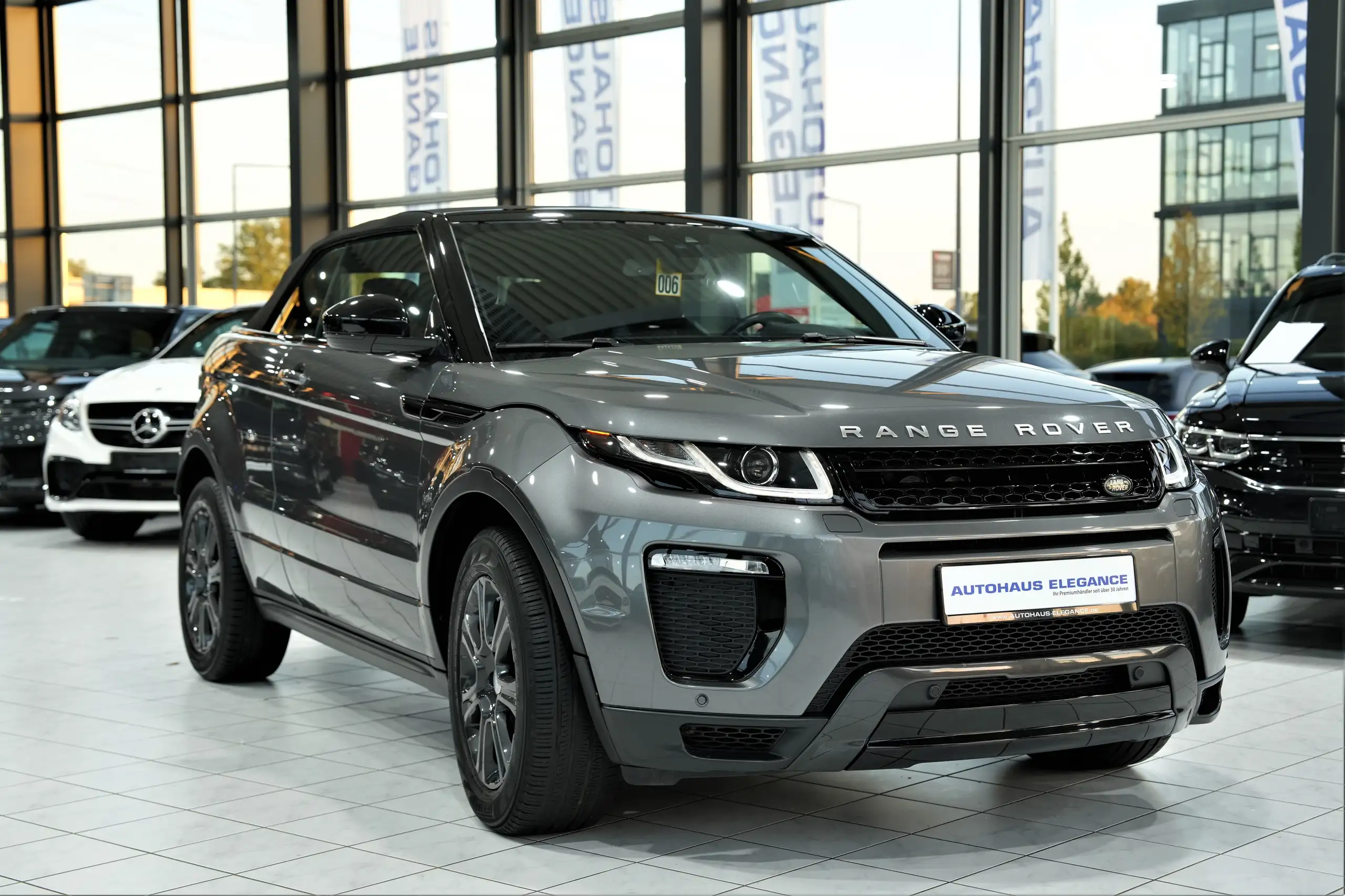 Land Rover - Range Rover Evoque