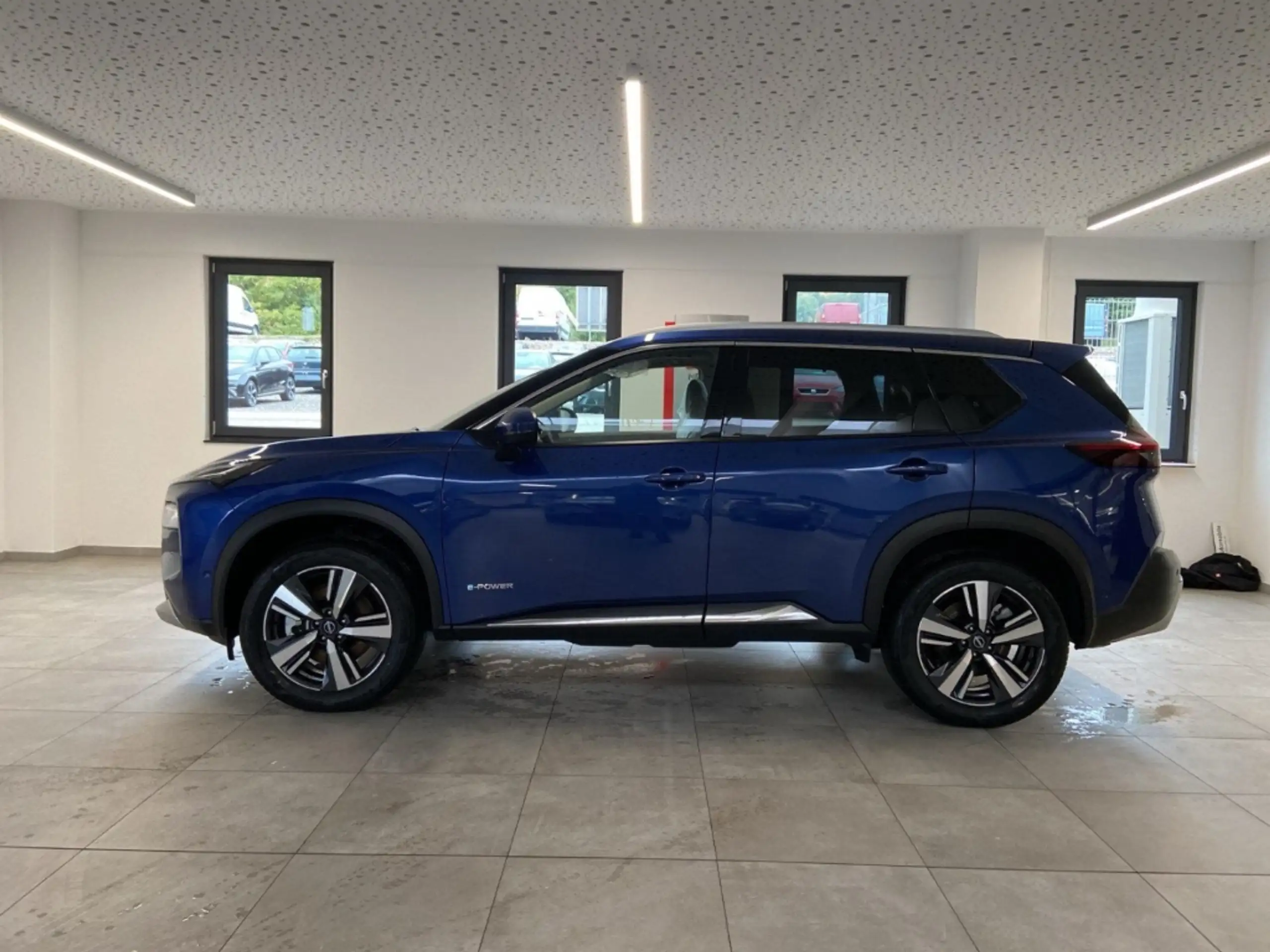 Nissan - X-Trail