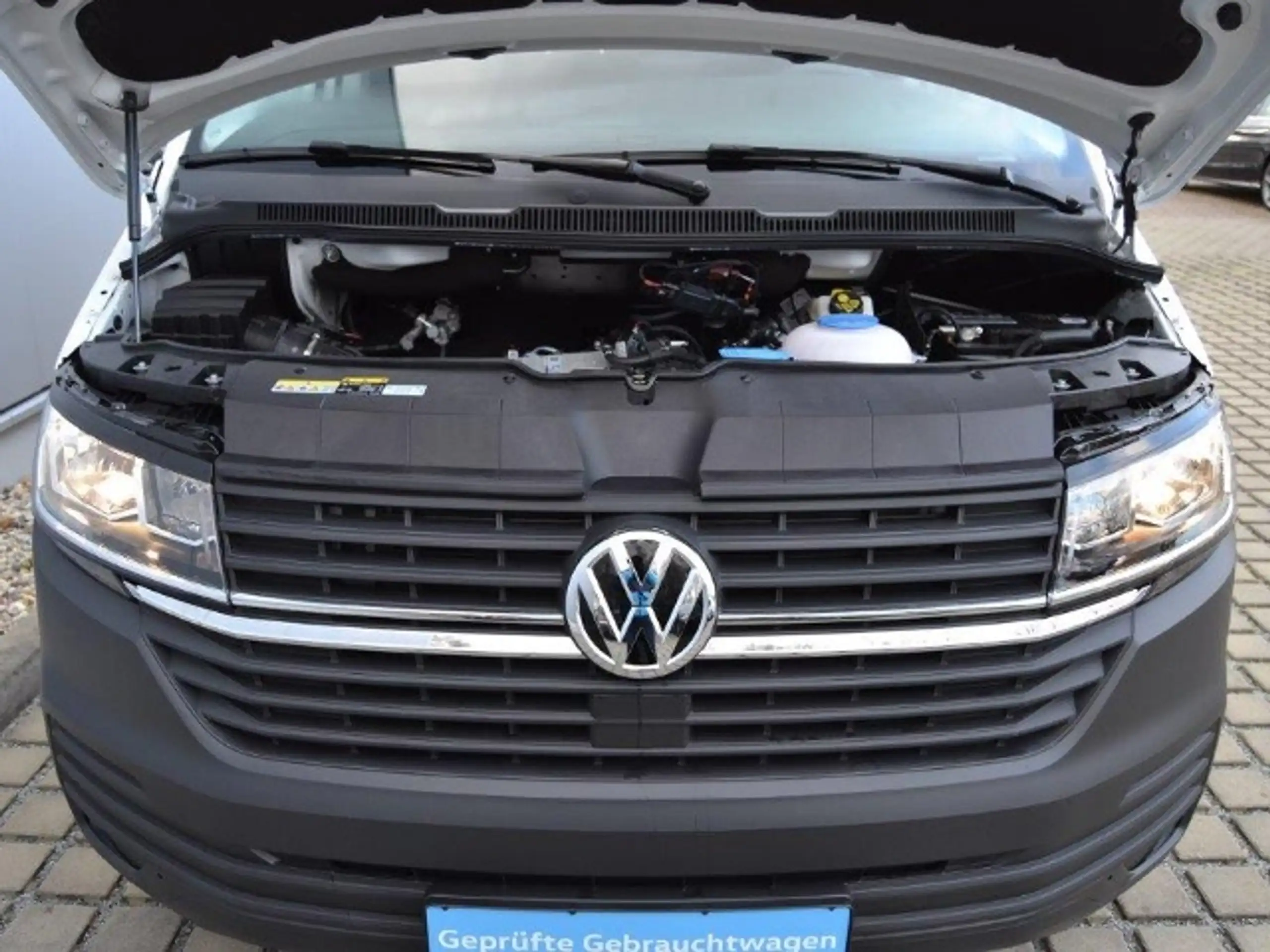 Volkswagen - T6.1 Transporter