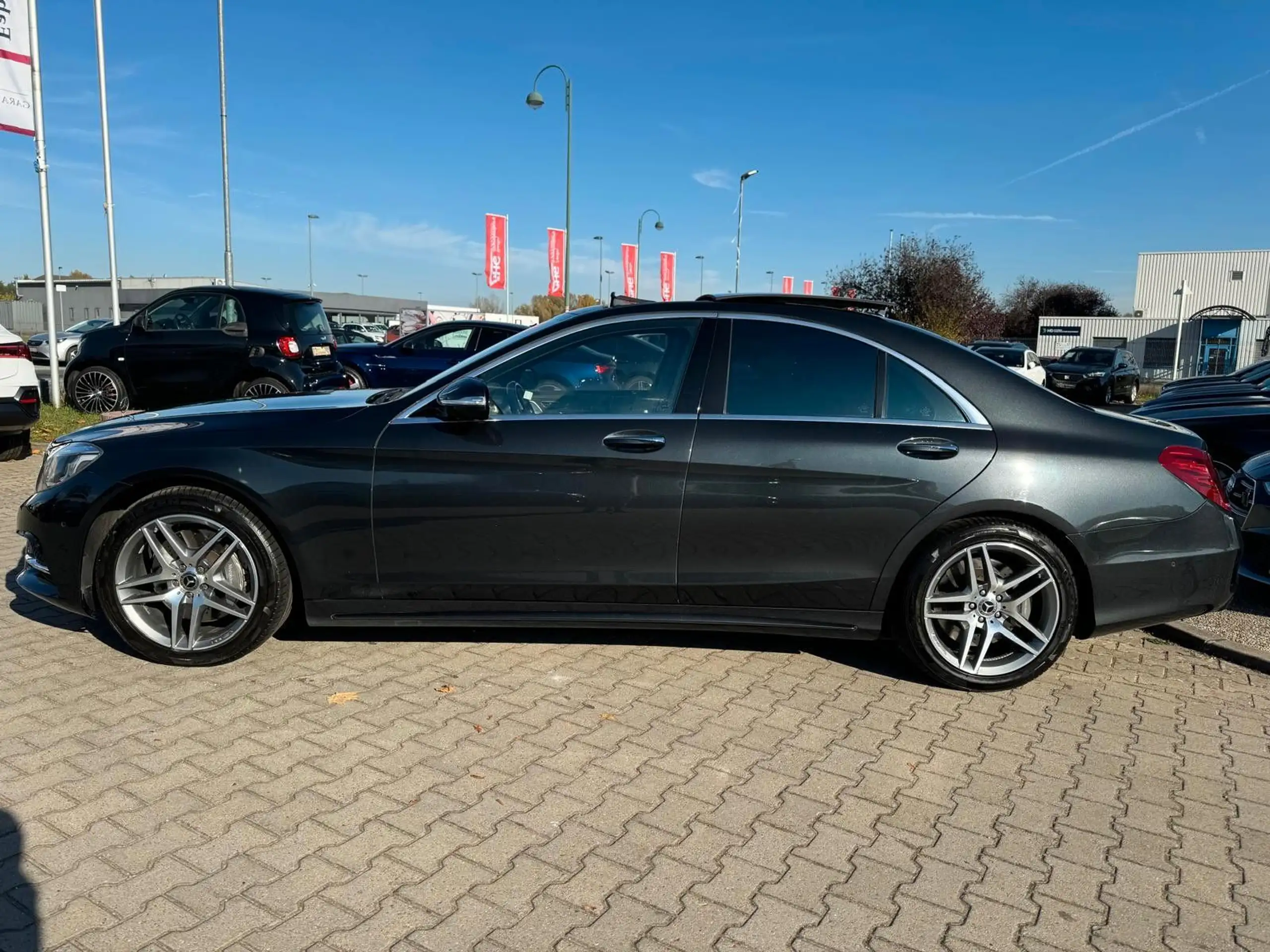 Mercedes-Benz - S 500