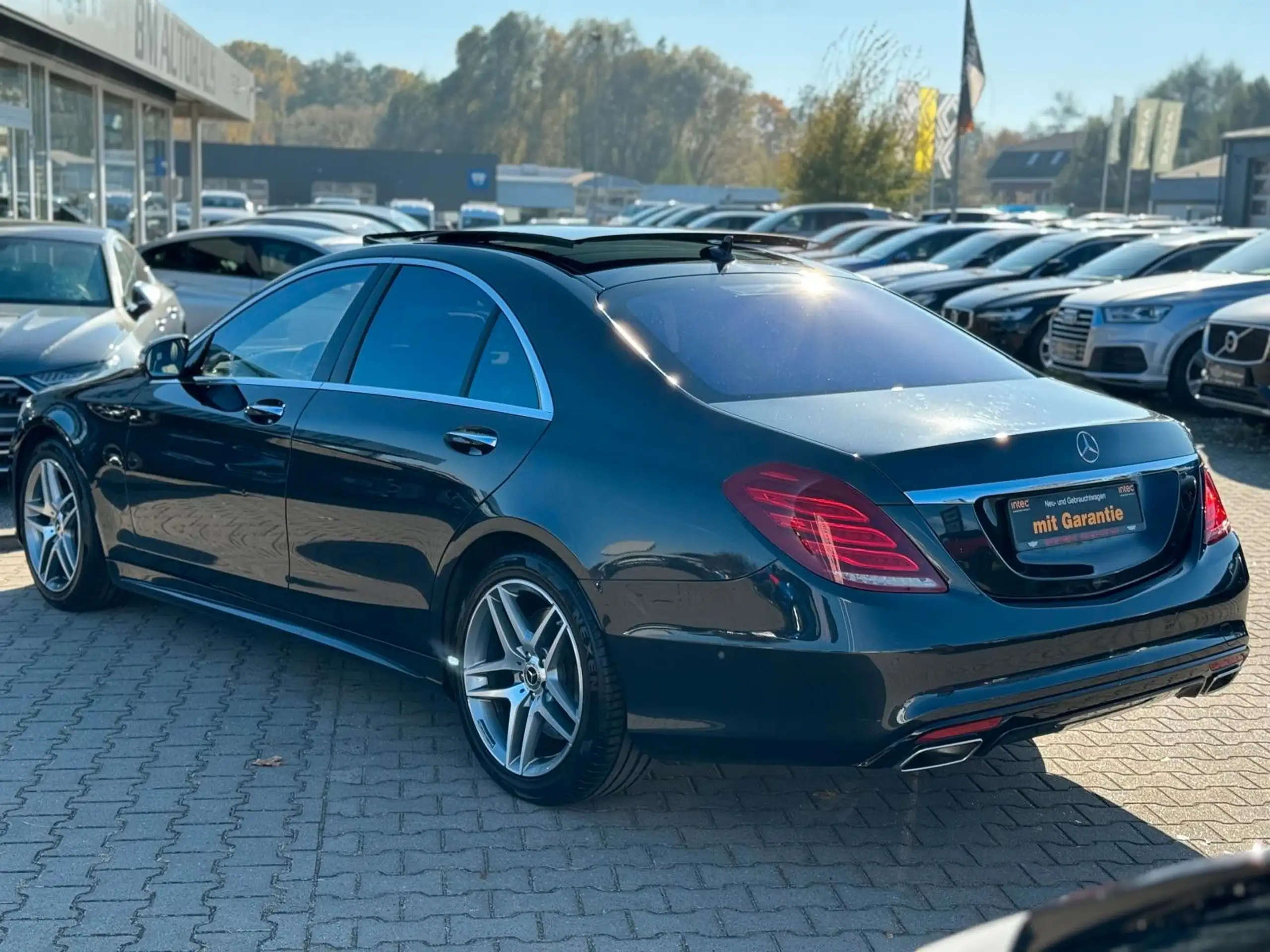 Mercedes-Benz - S 500