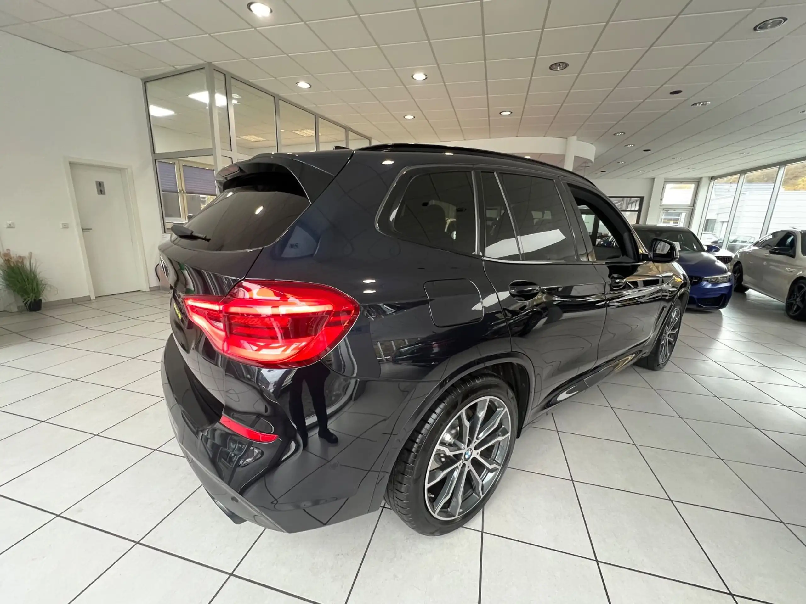 BMW - X3