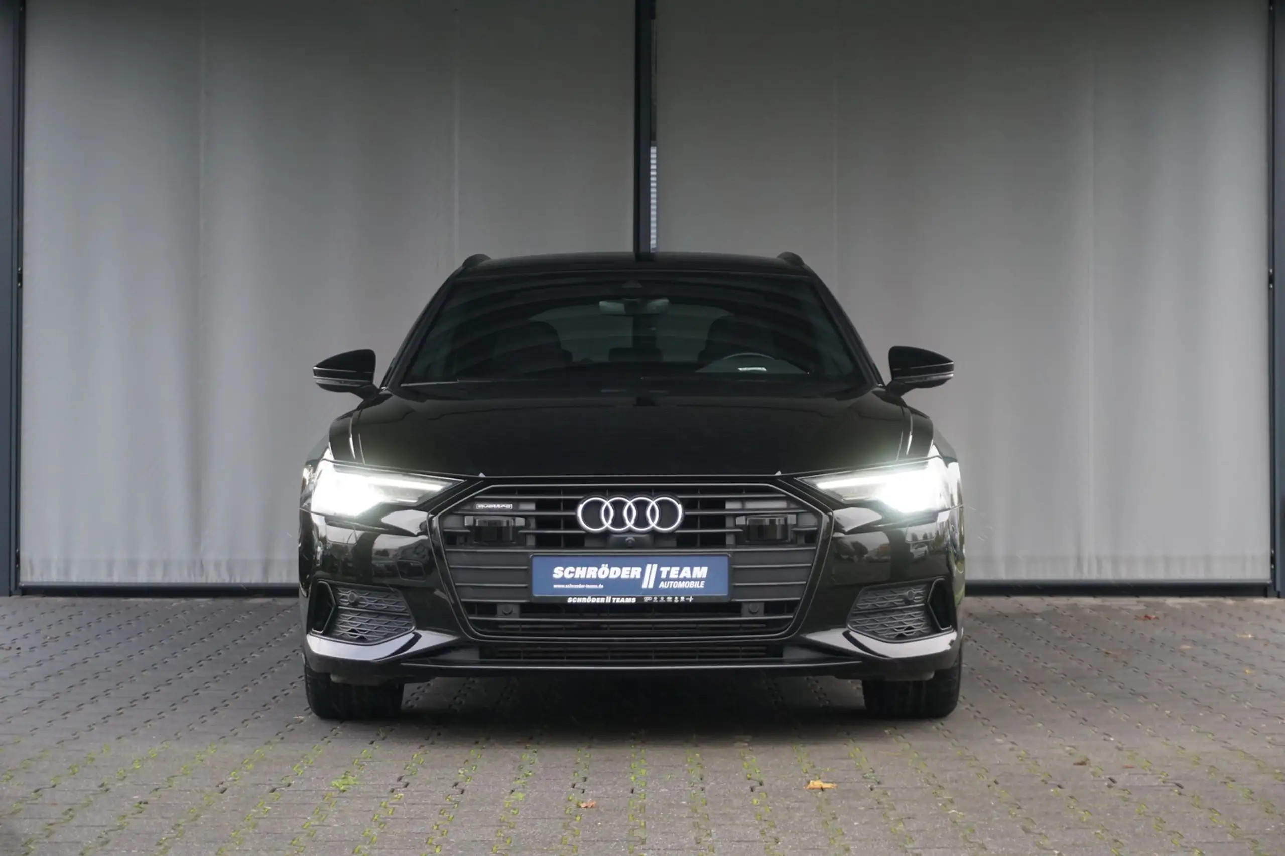 Audi - A6