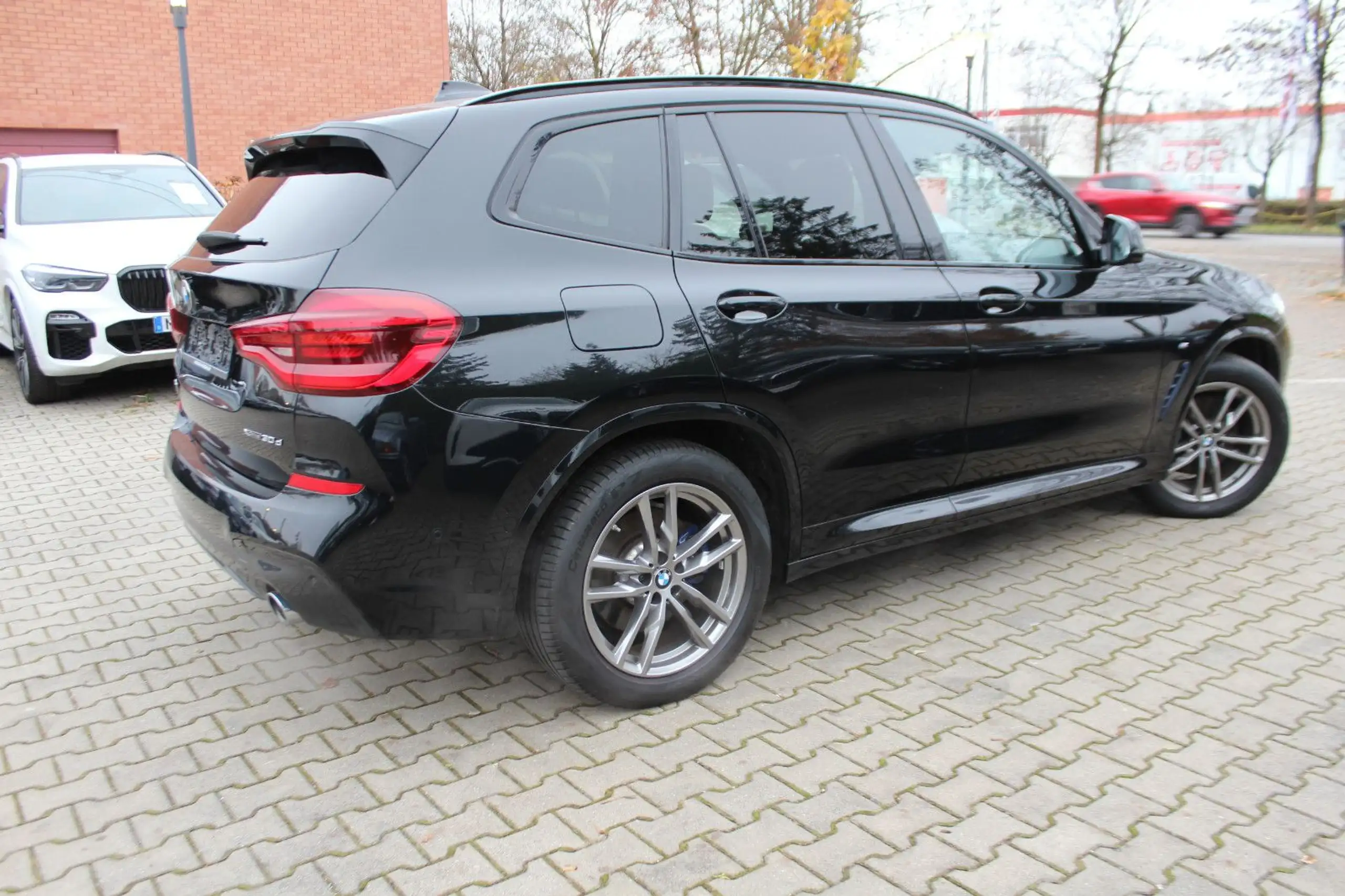 BMW - X3