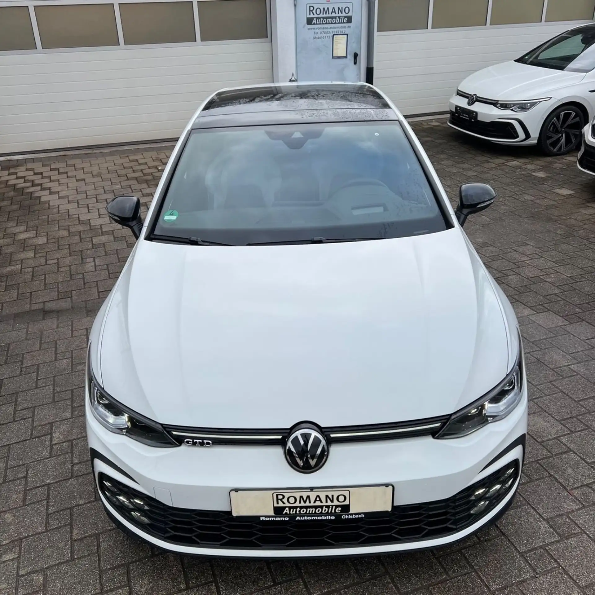 Volkswagen - Golf