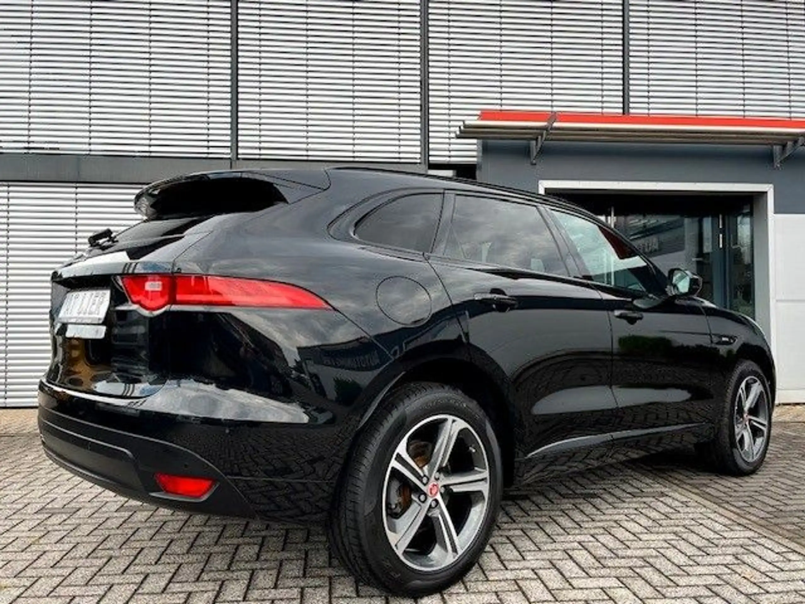 Jaguar - F-Pace