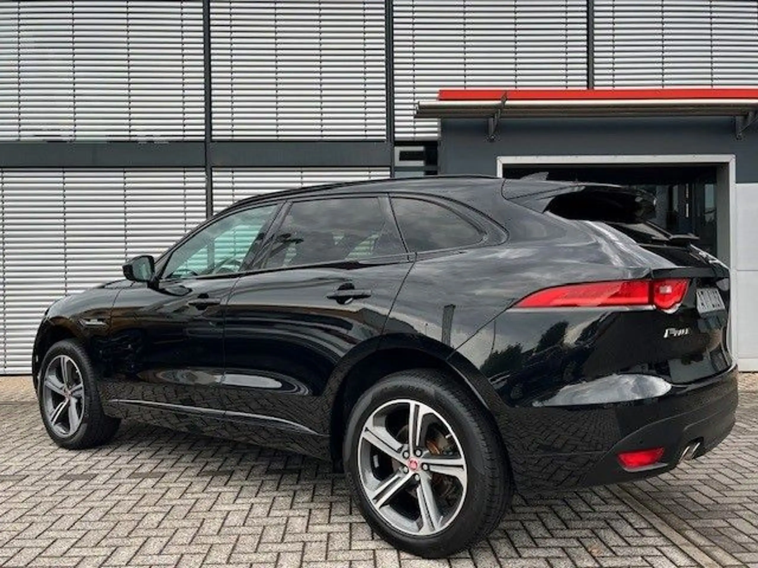 Jaguar - F-Pace