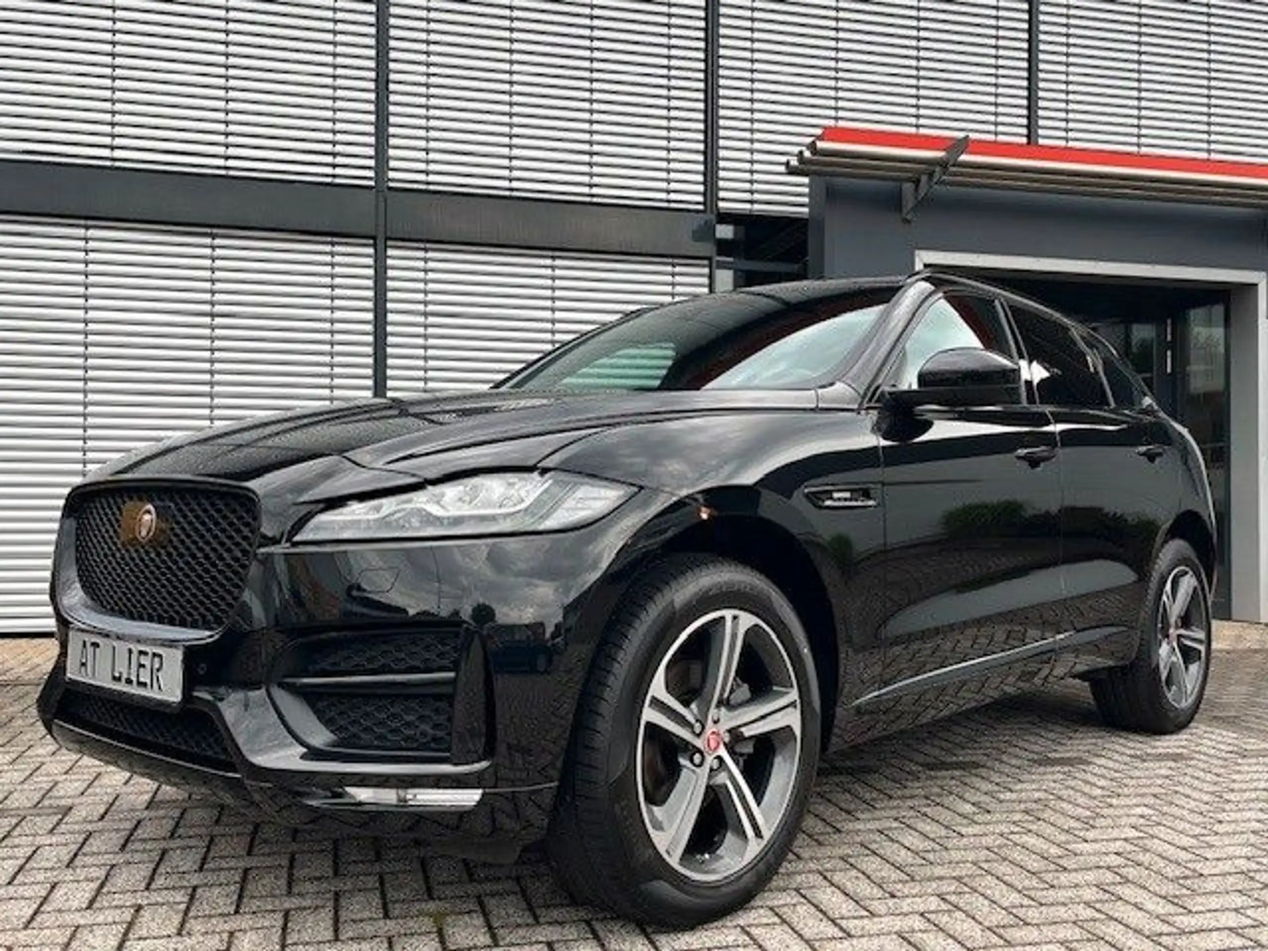 Jaguar - F-Pace