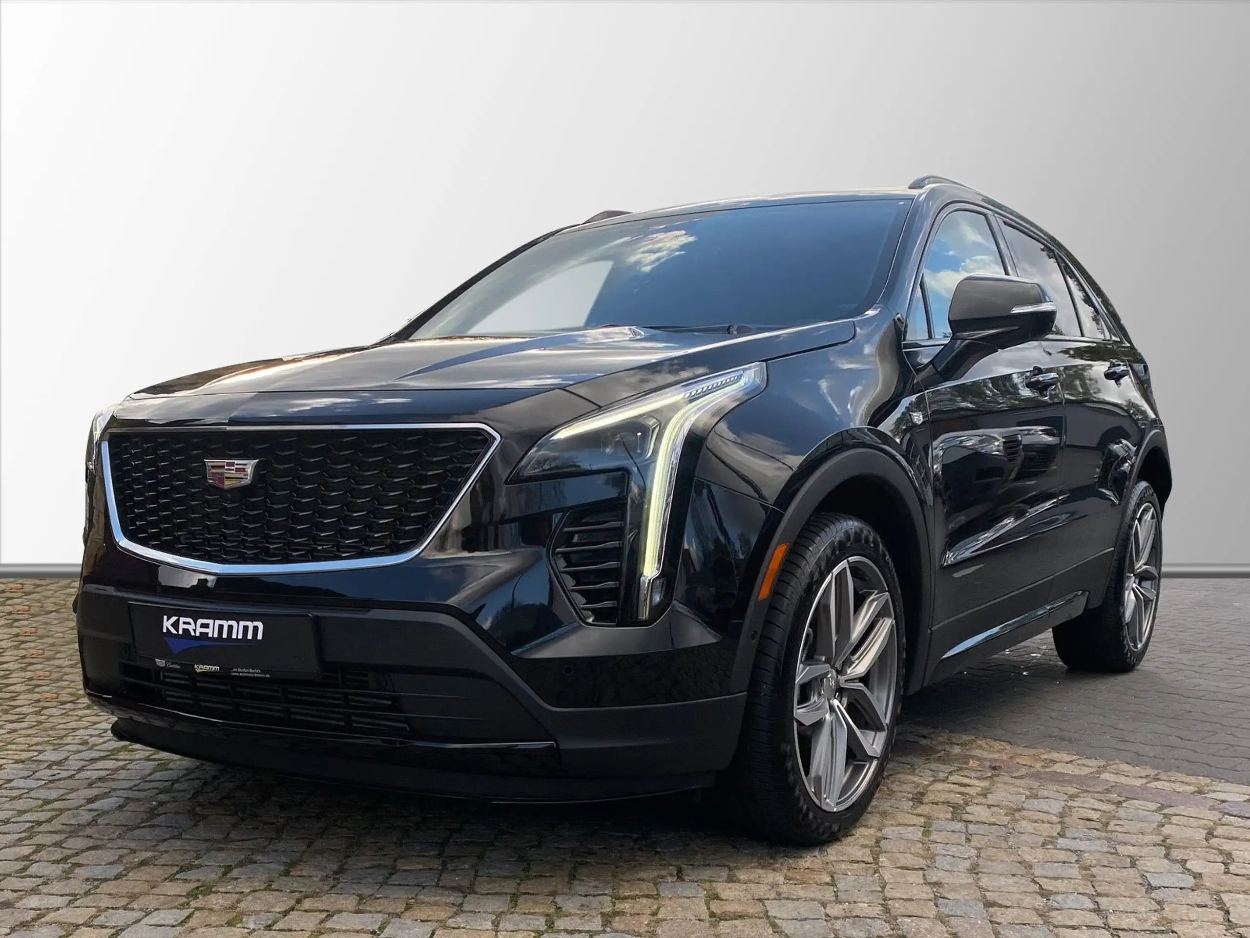 Cadillac - XT4