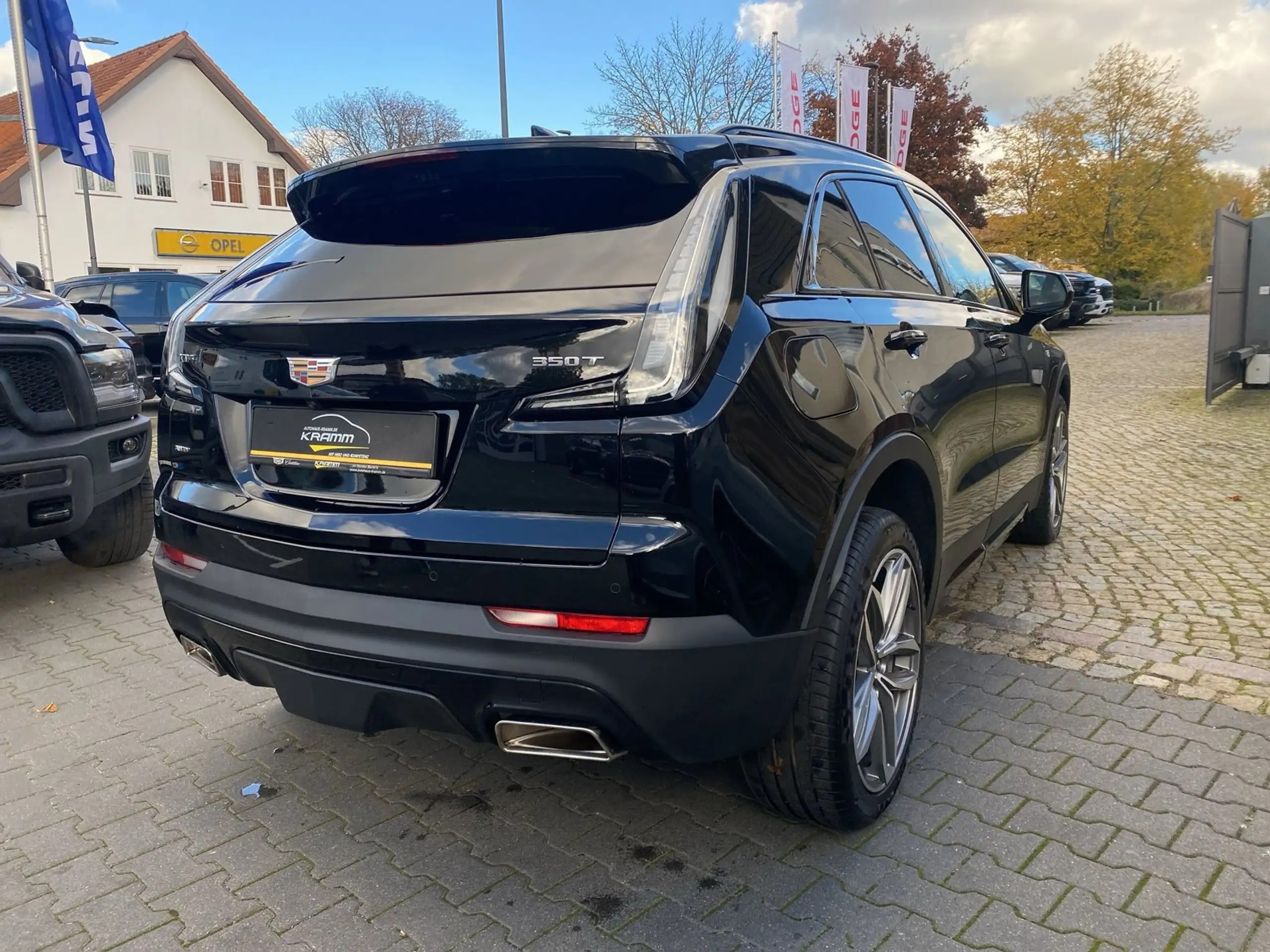 Cadillac - XT4