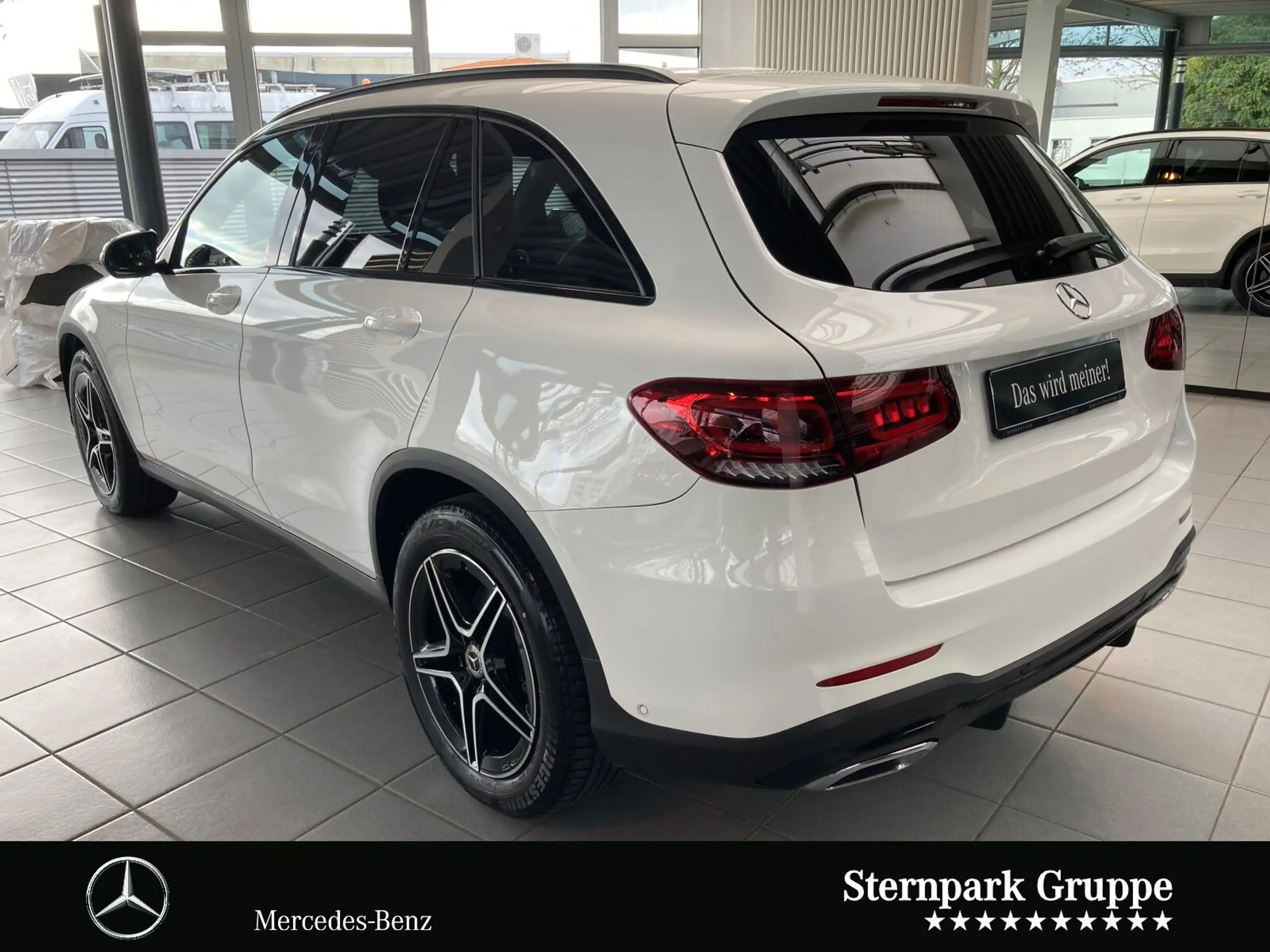 Mercedes-Benz - GLC 200