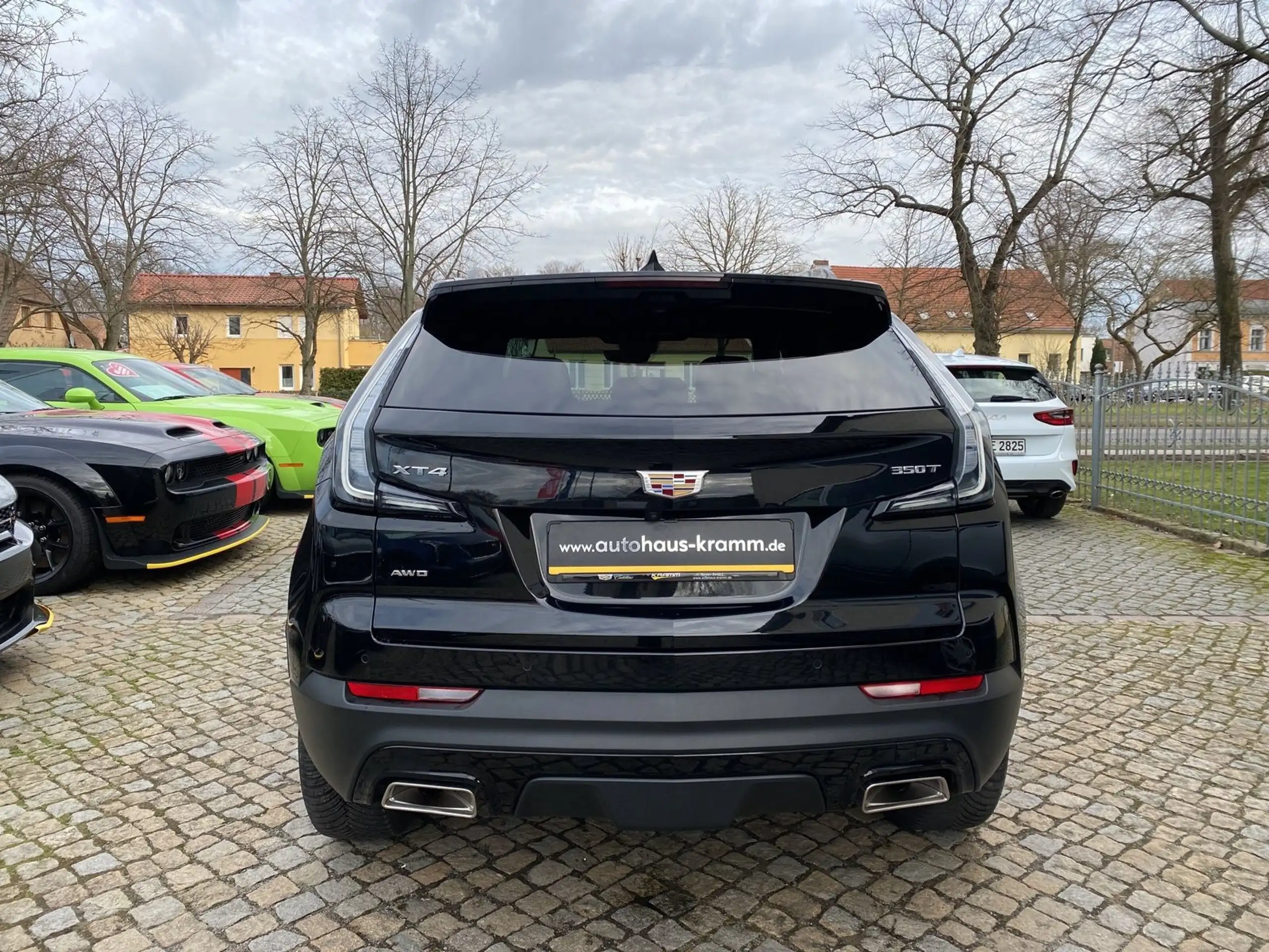 Cadillac - XT4