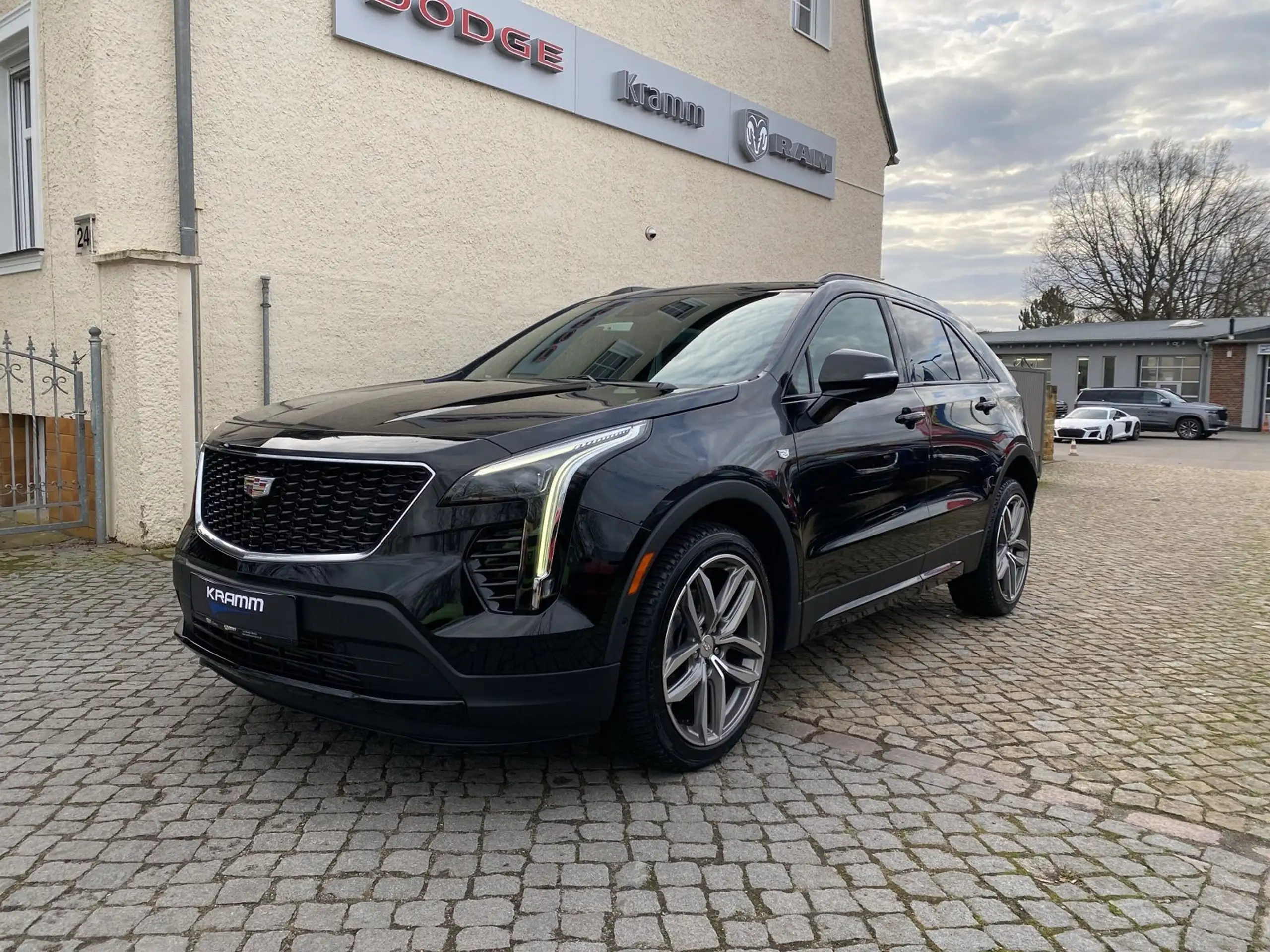 Cadillac - XT4