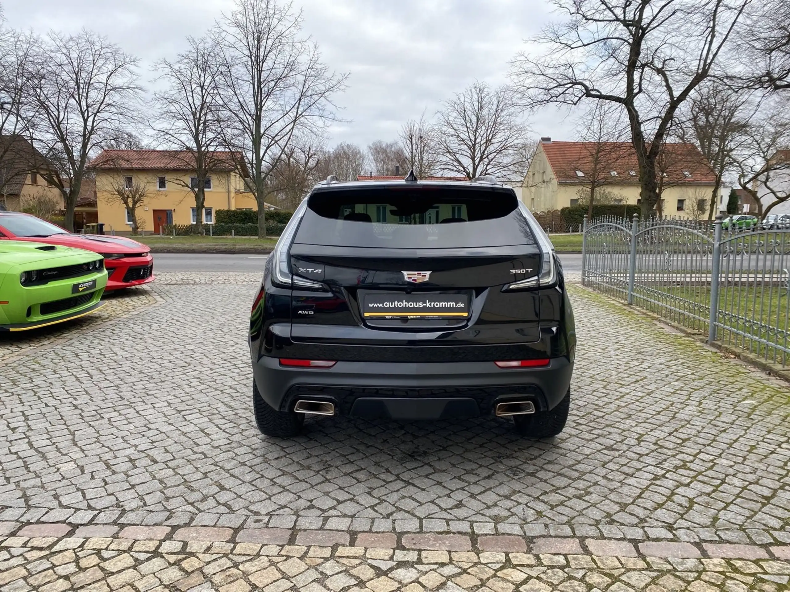 Cadillac - XT4