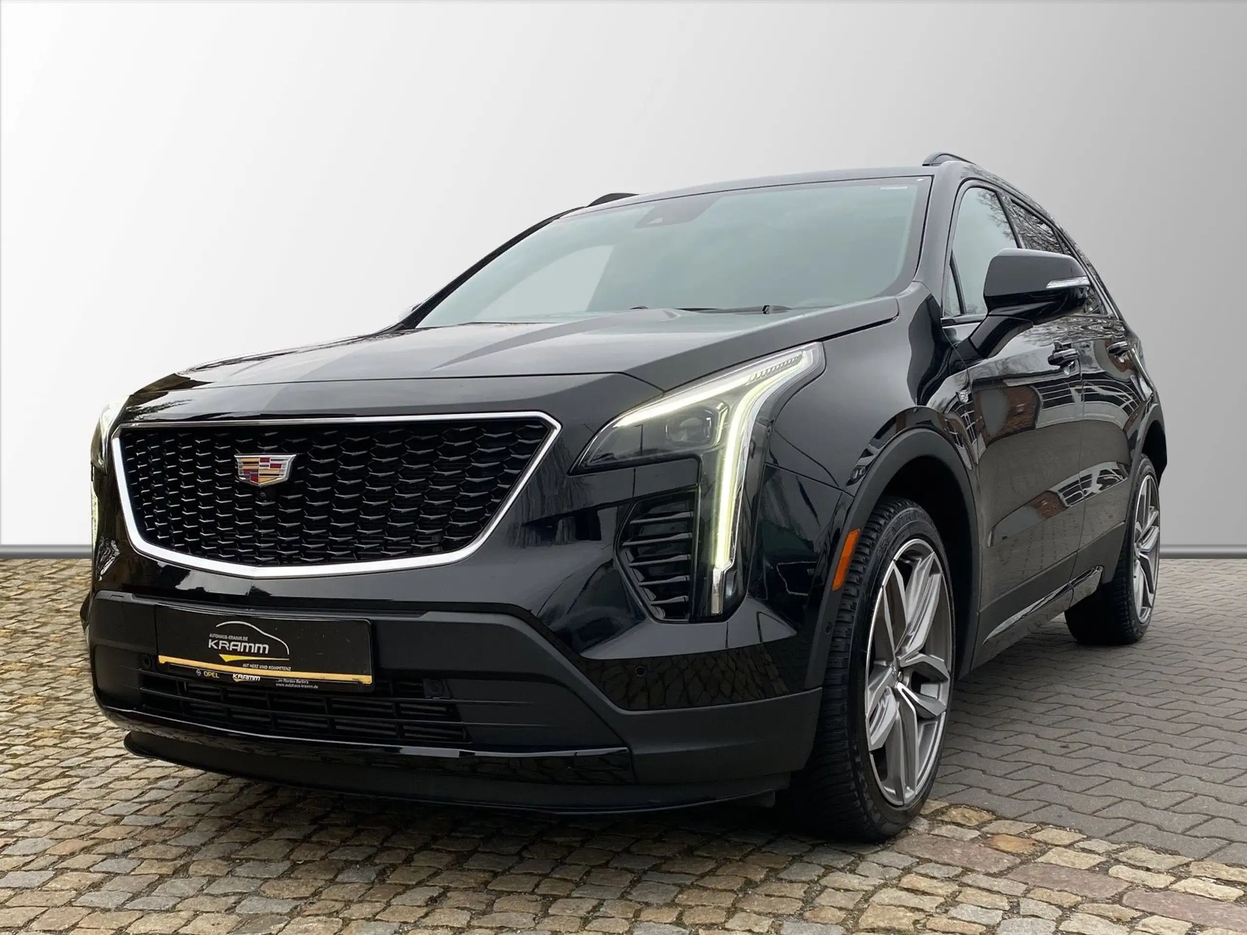 Cadillac - XT4