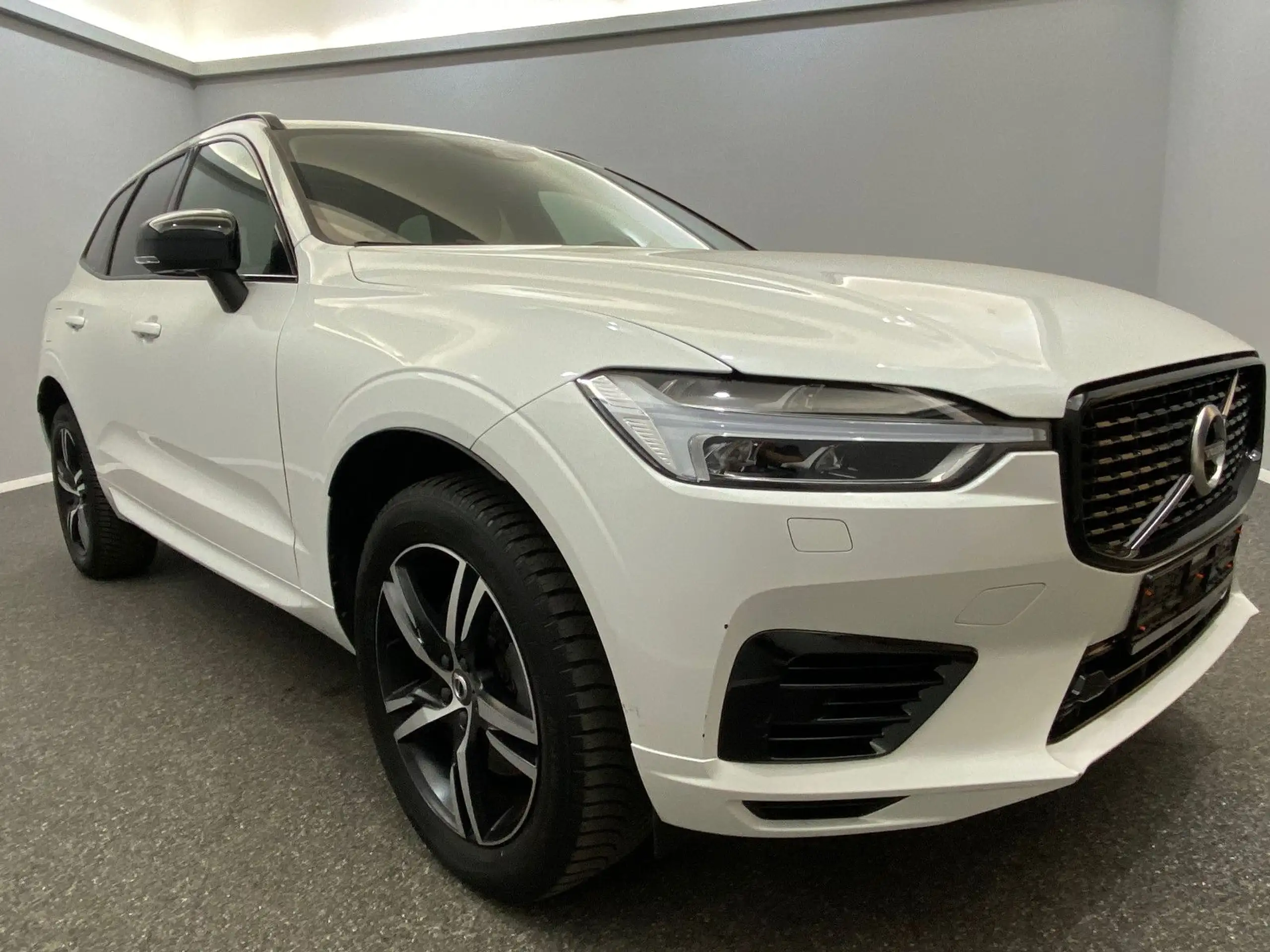 Volvo - XC60