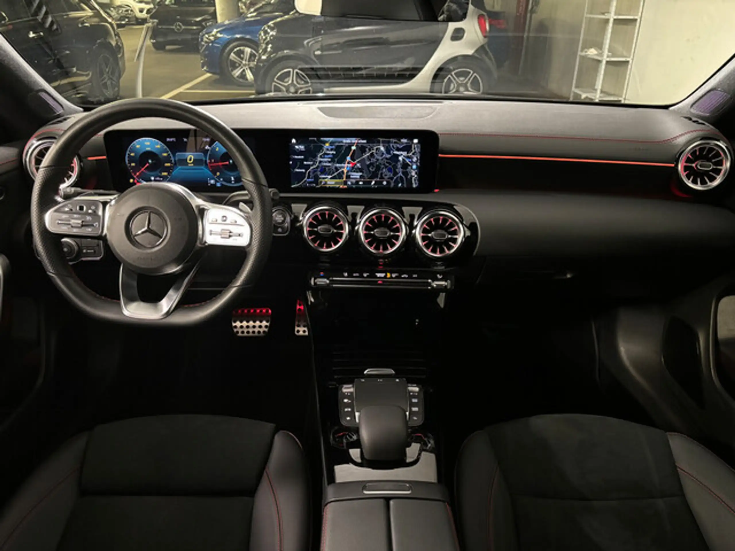 Mercedes-Benz - CLA 200