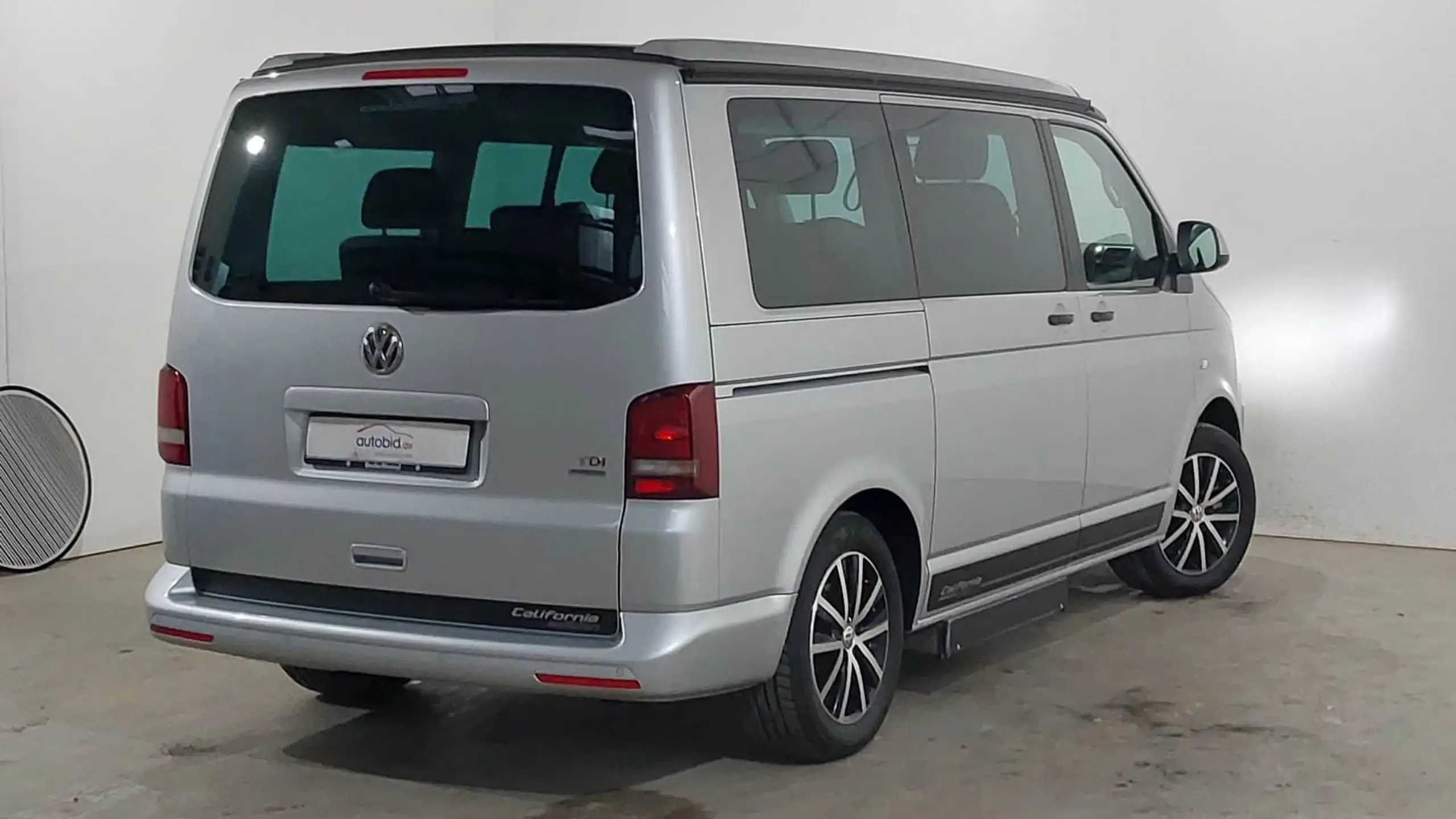 Volkswagen - T5 California