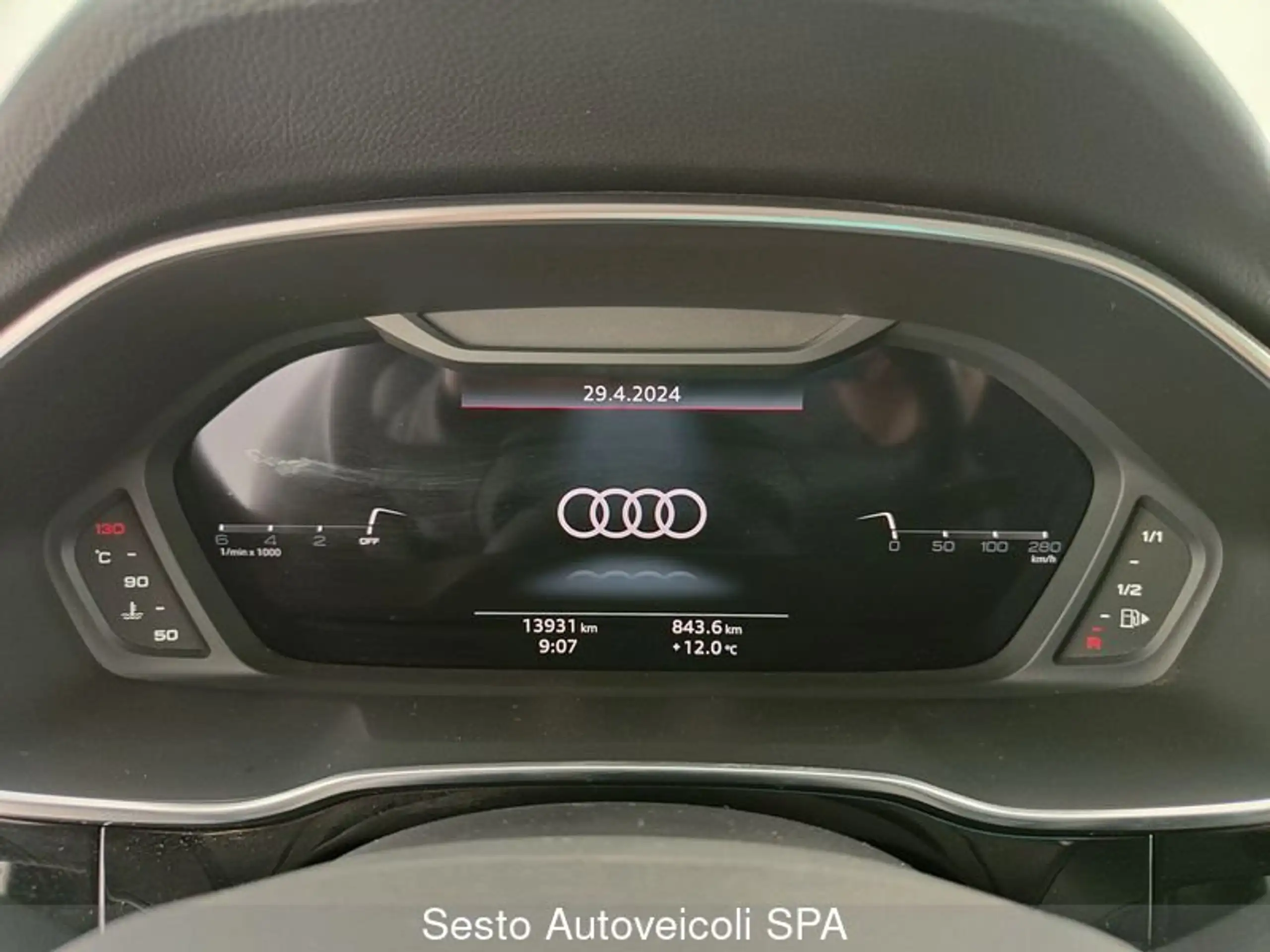 Audi - Q3